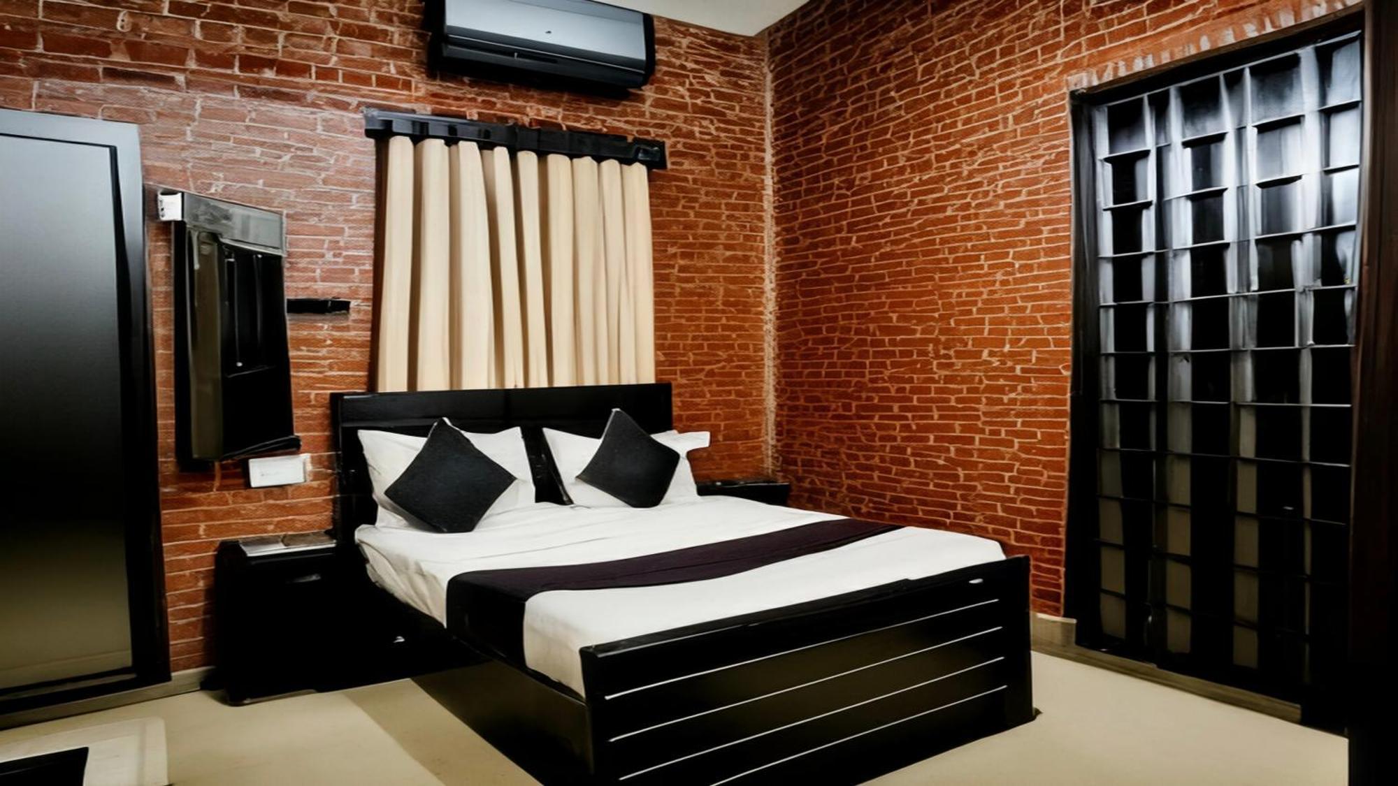 Hotel The Ansari Heights