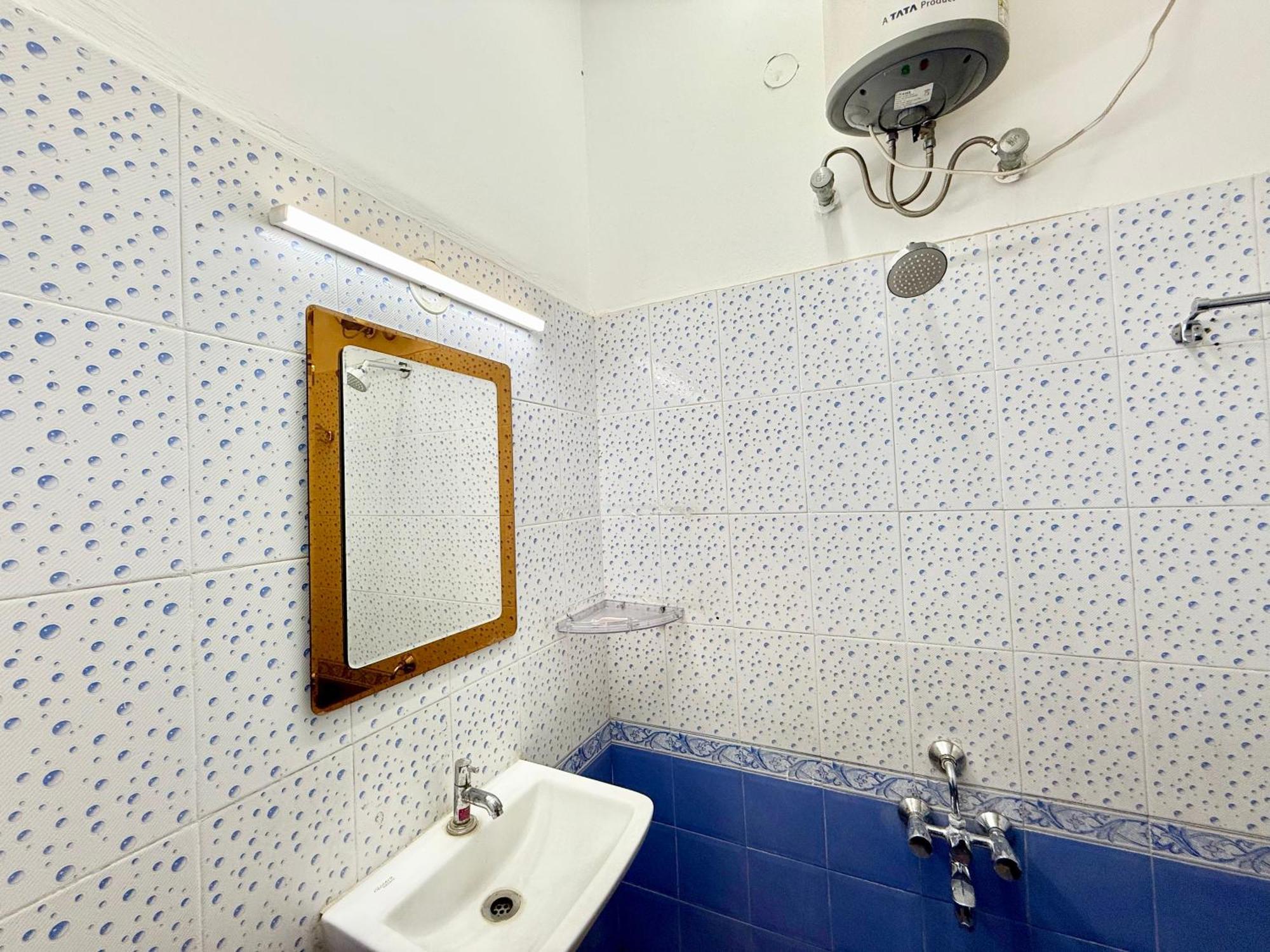 Yepplo - - 3bhk Private With Complimentary Breakfast Bangalore