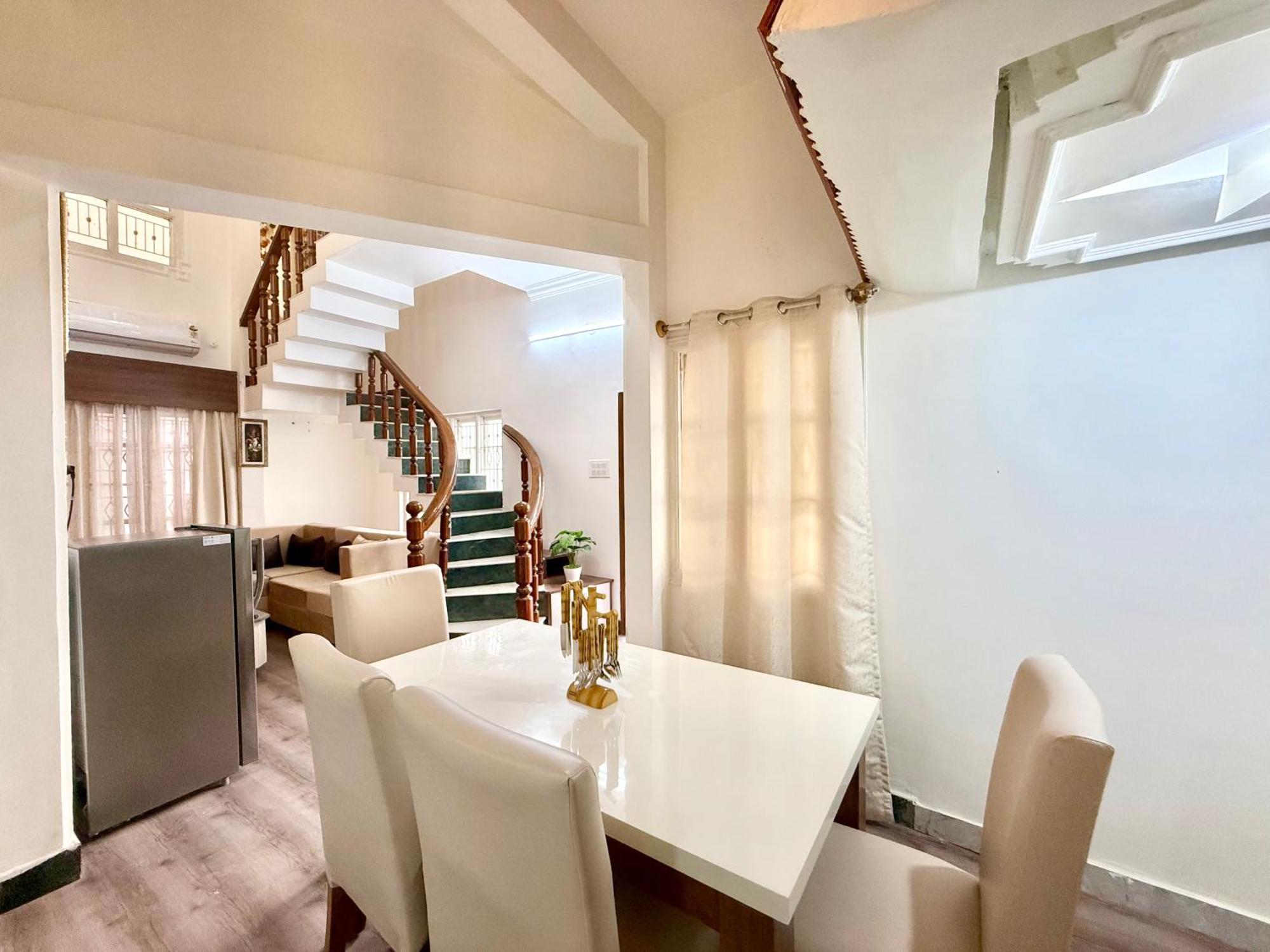 Villa Yepplo - - 3bhk Private With Complimentary Breakfast