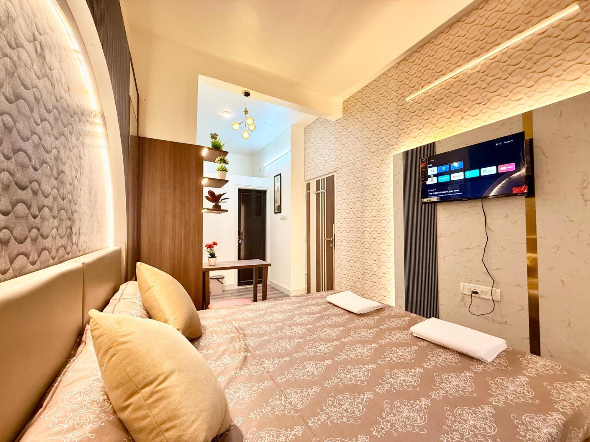 Yepplo - - 3bhk Private With Complimentary Breakfast Villa *