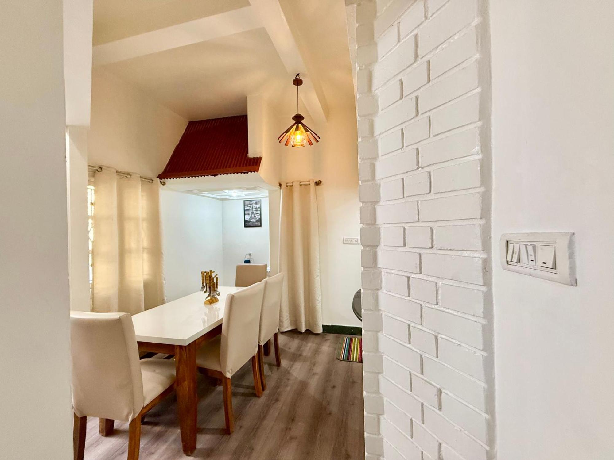 Villa Yepplo - - 3bhk Private With Complimentary Breakfast *
