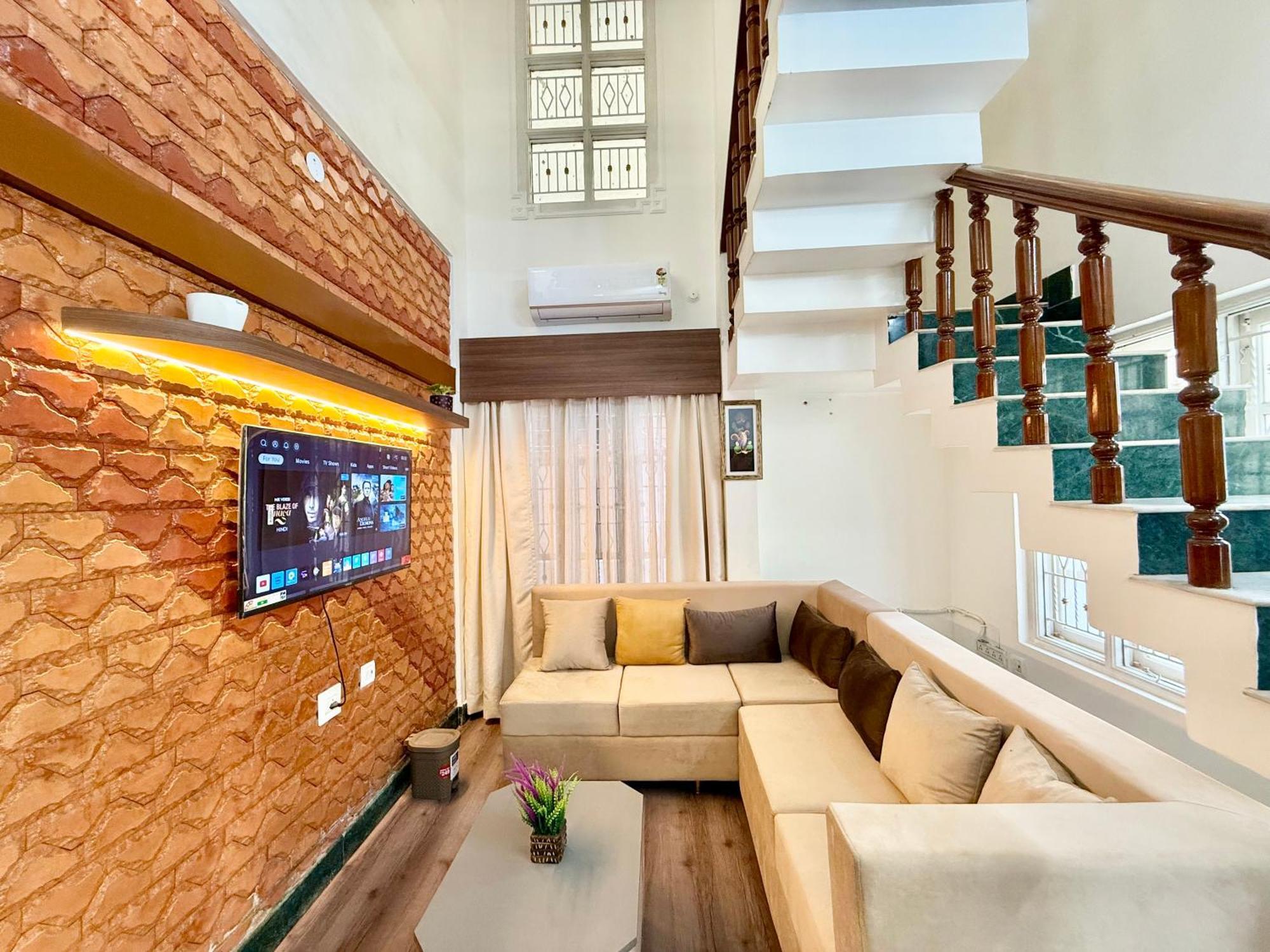 Villa Yepplo - - 3bhk Private With Complimentary Breakfast
