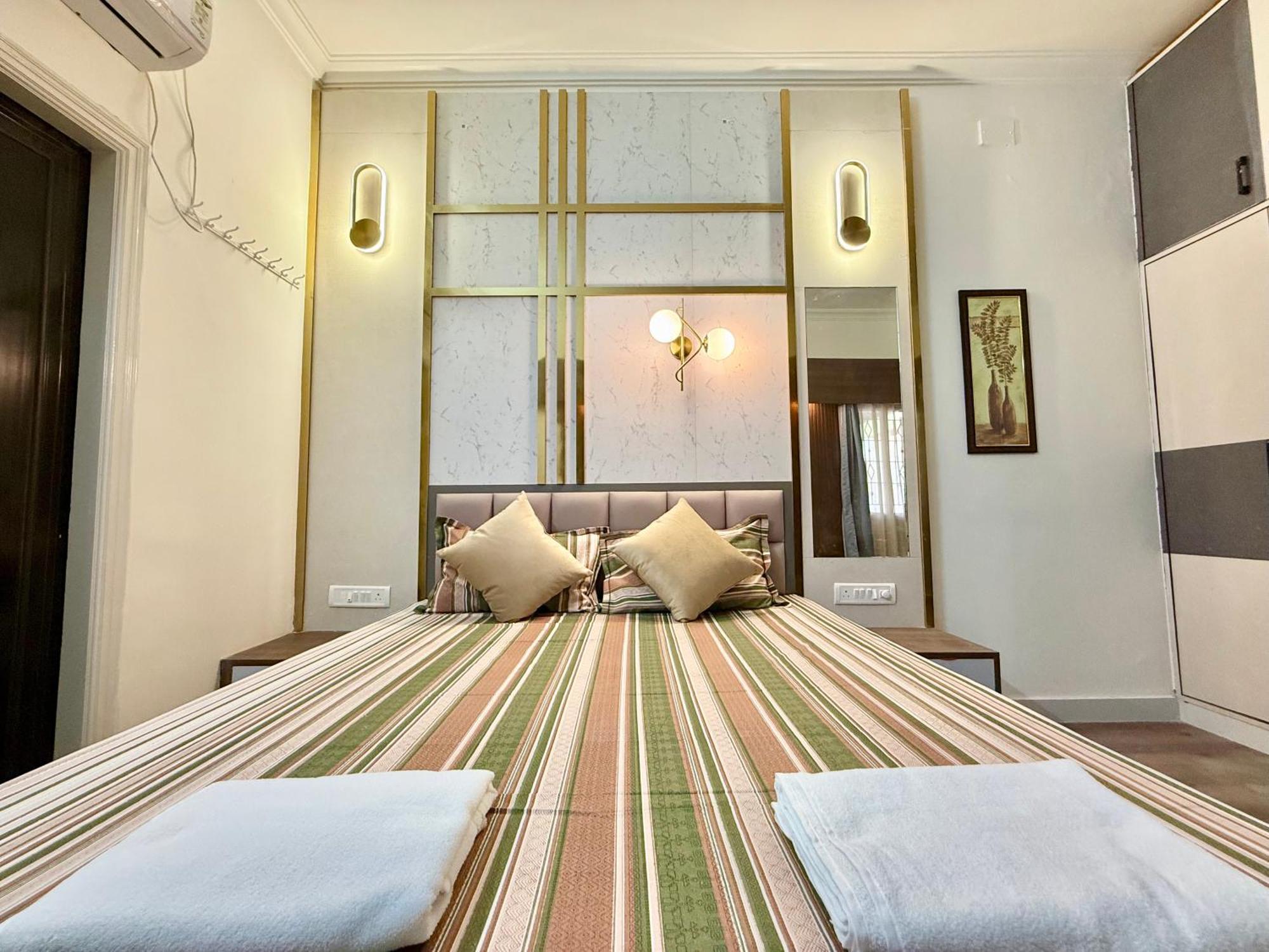 Villa Yepplo - - 3bhk Private With Complimentary Breakfast *