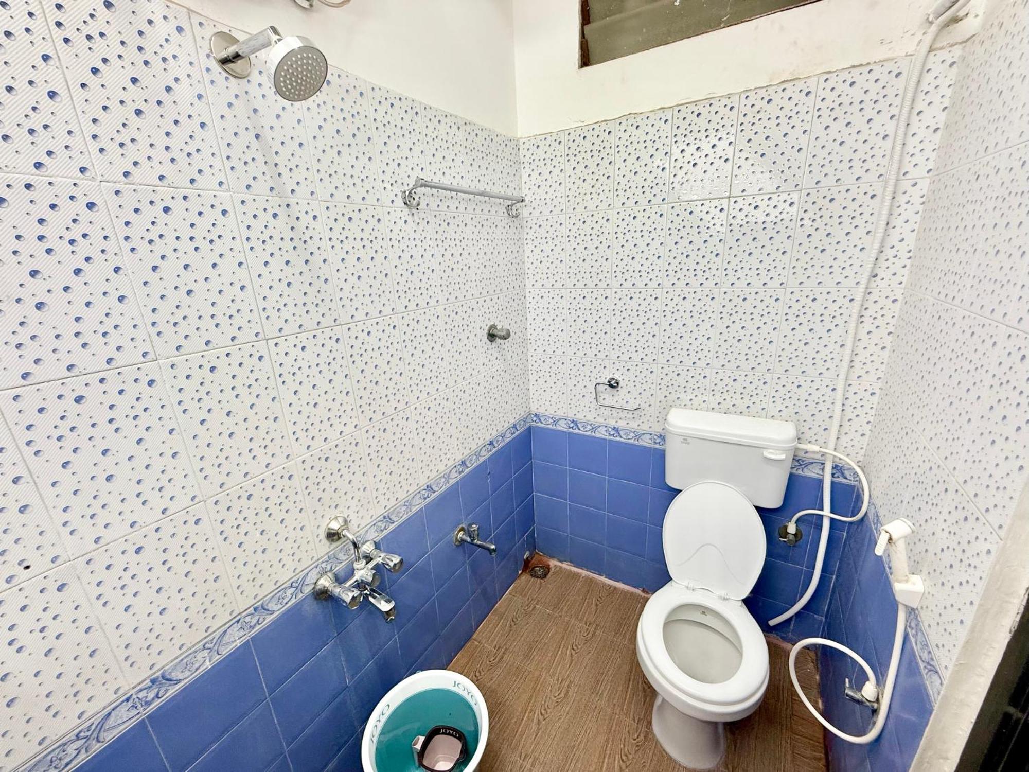 Yepplo - - 3bhk Private With Complimentary Breakfast
