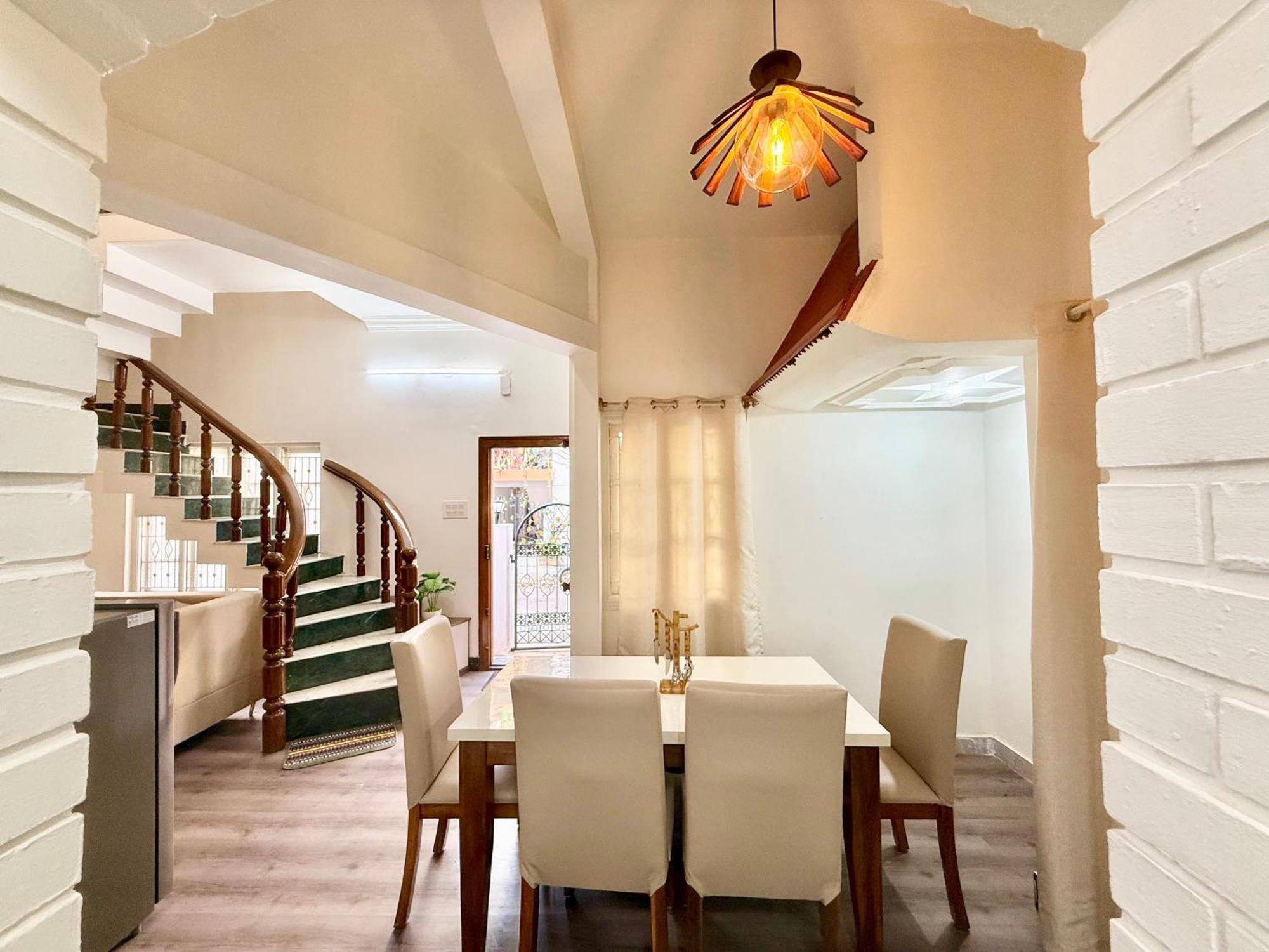 Yepplo - - 3bhk Private With Complimentary Breakfast Villa