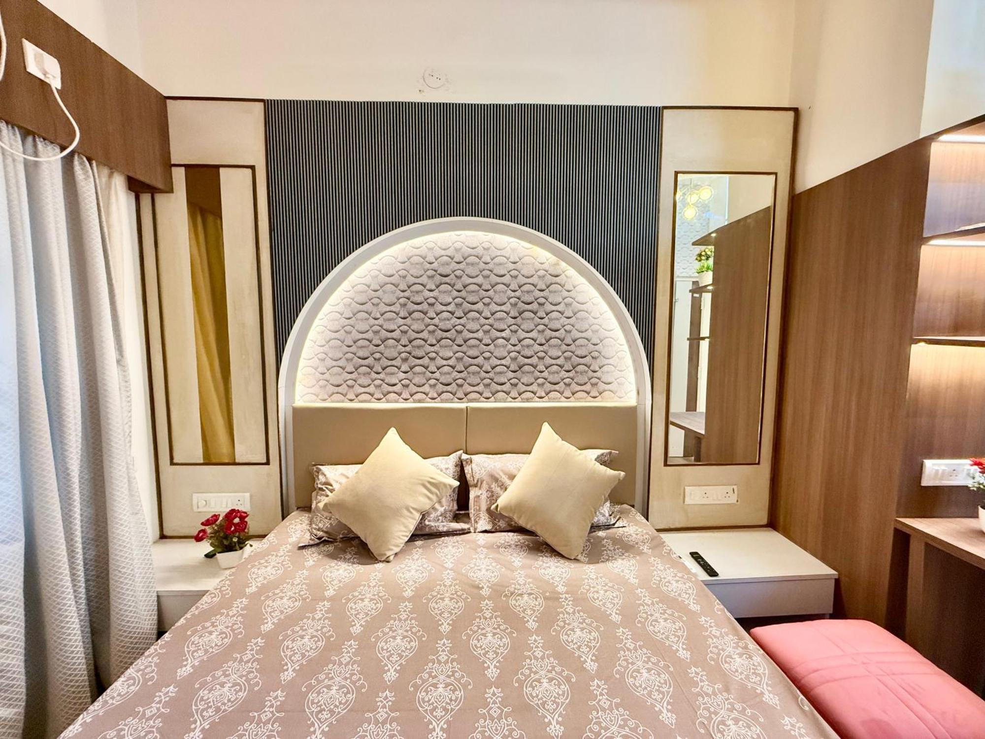 Yepplo - - 3bhk Private With Complimentary Breakfast Villa