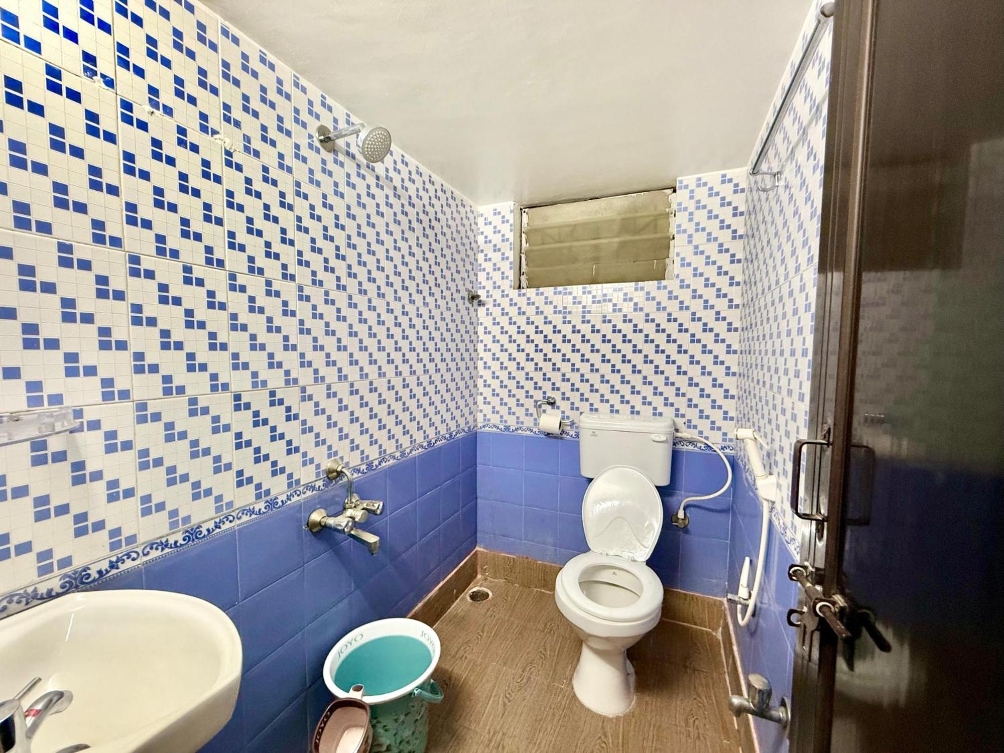 Yepplo - - 3bhk Private With Complimentary Breakfast
