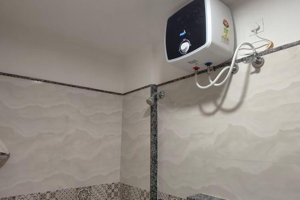 Compact Yet Beautiful 1bhk 305 *