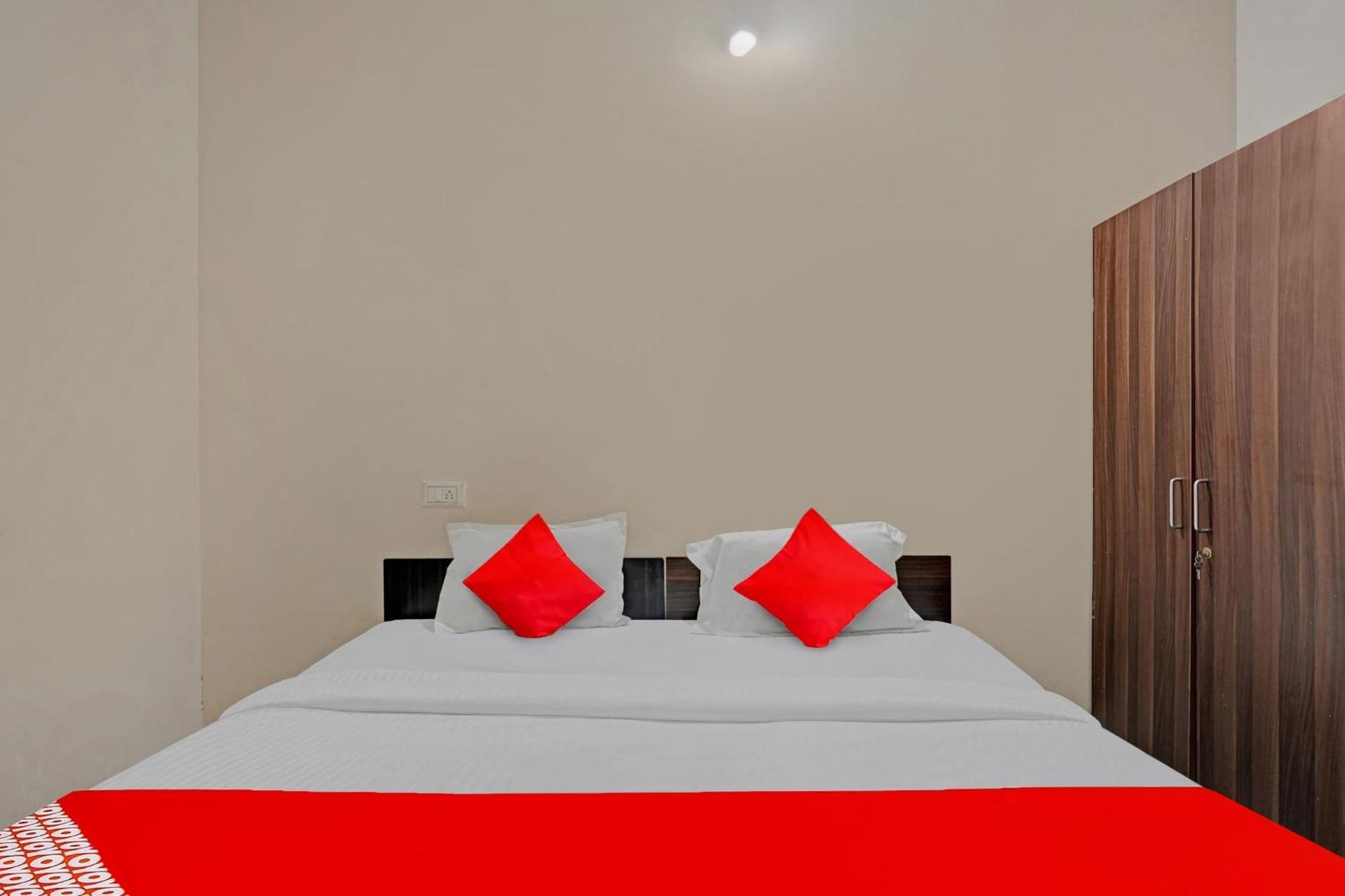 Hotel O Chalukya Comforts