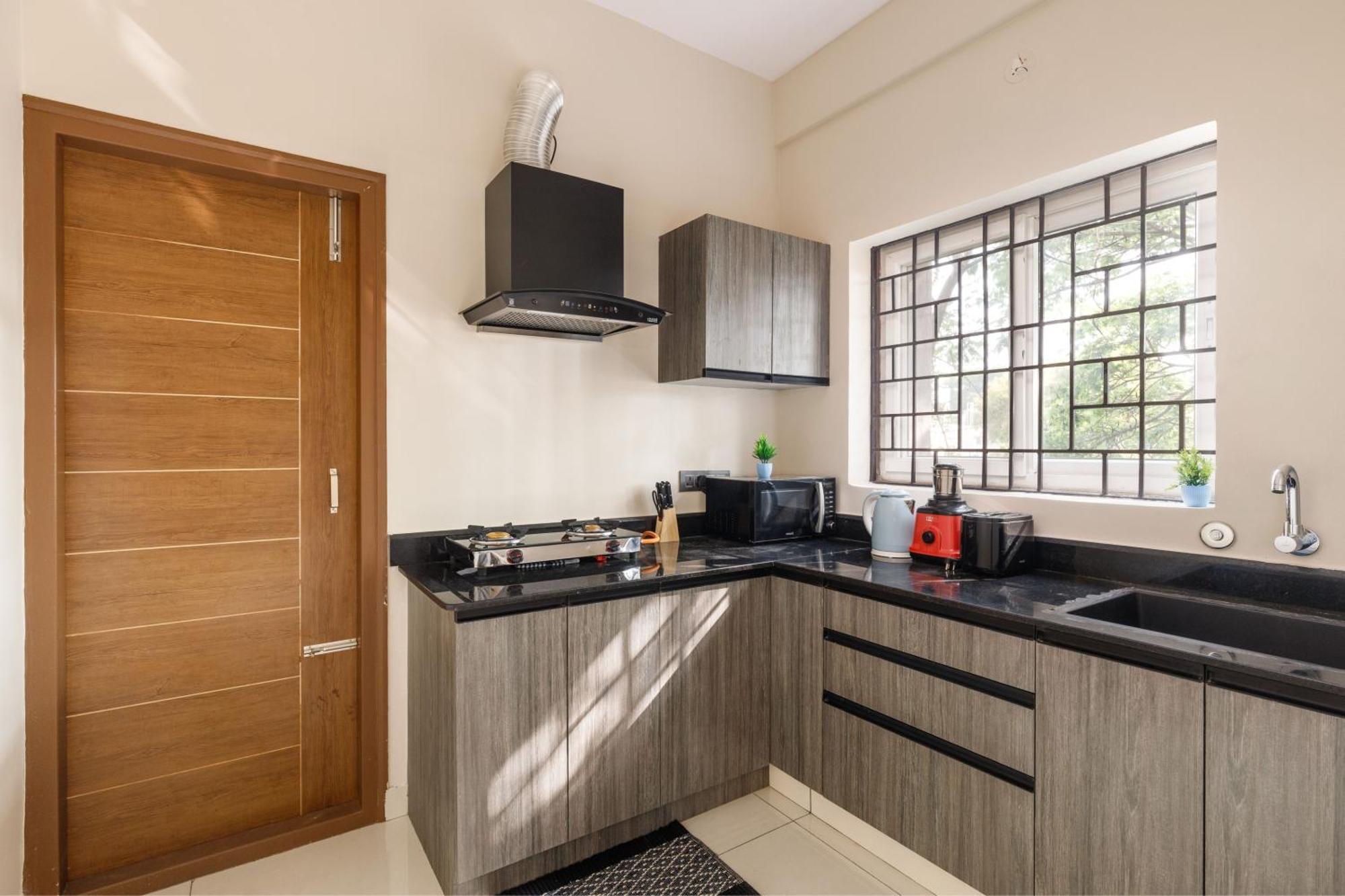 Bluo 2bhk Koramangala - Kitchen, Lift, Parking * Bangalore