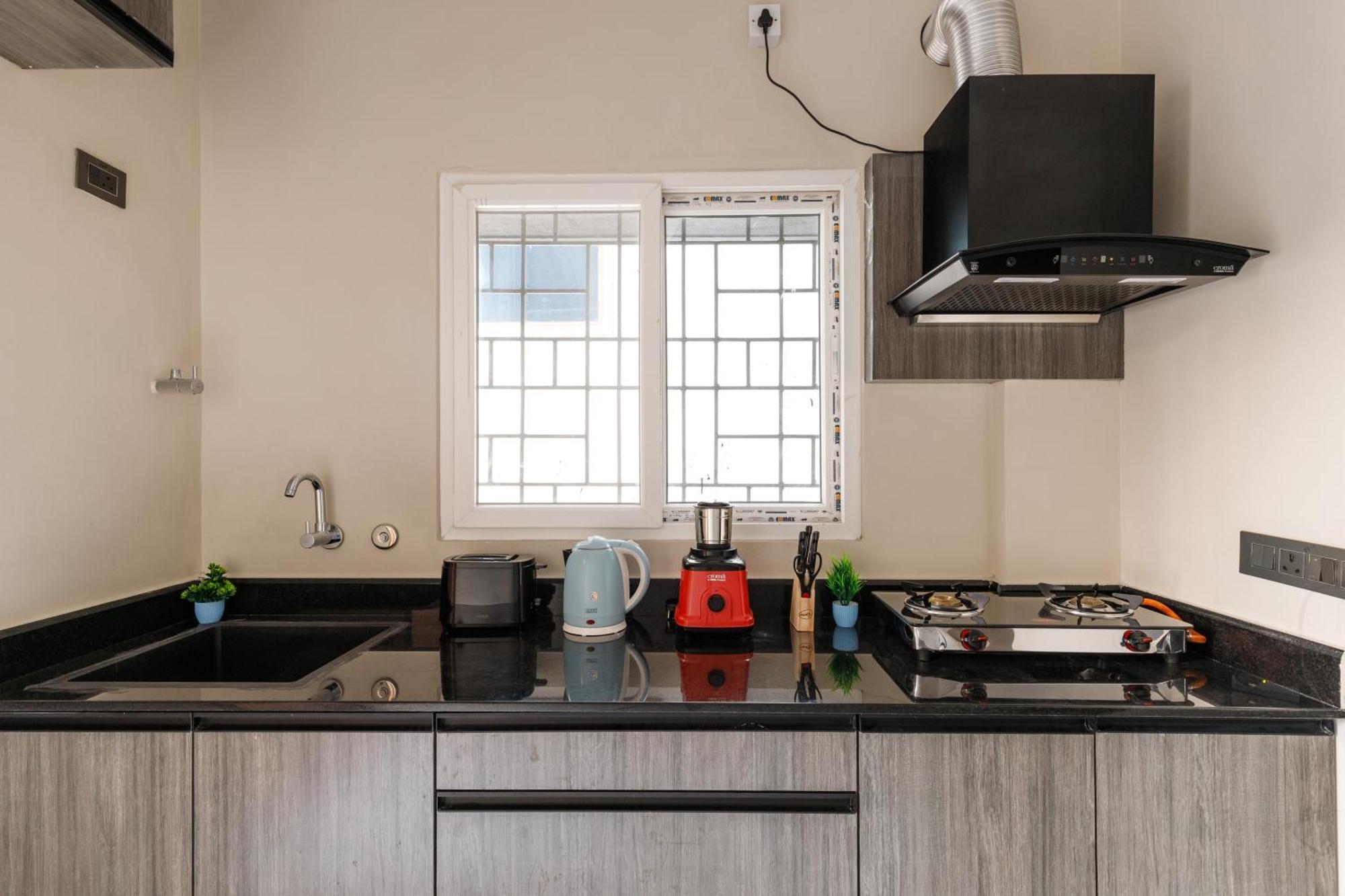 Bluo 2bhk Koramangala - Kitchen, Lift, Parking