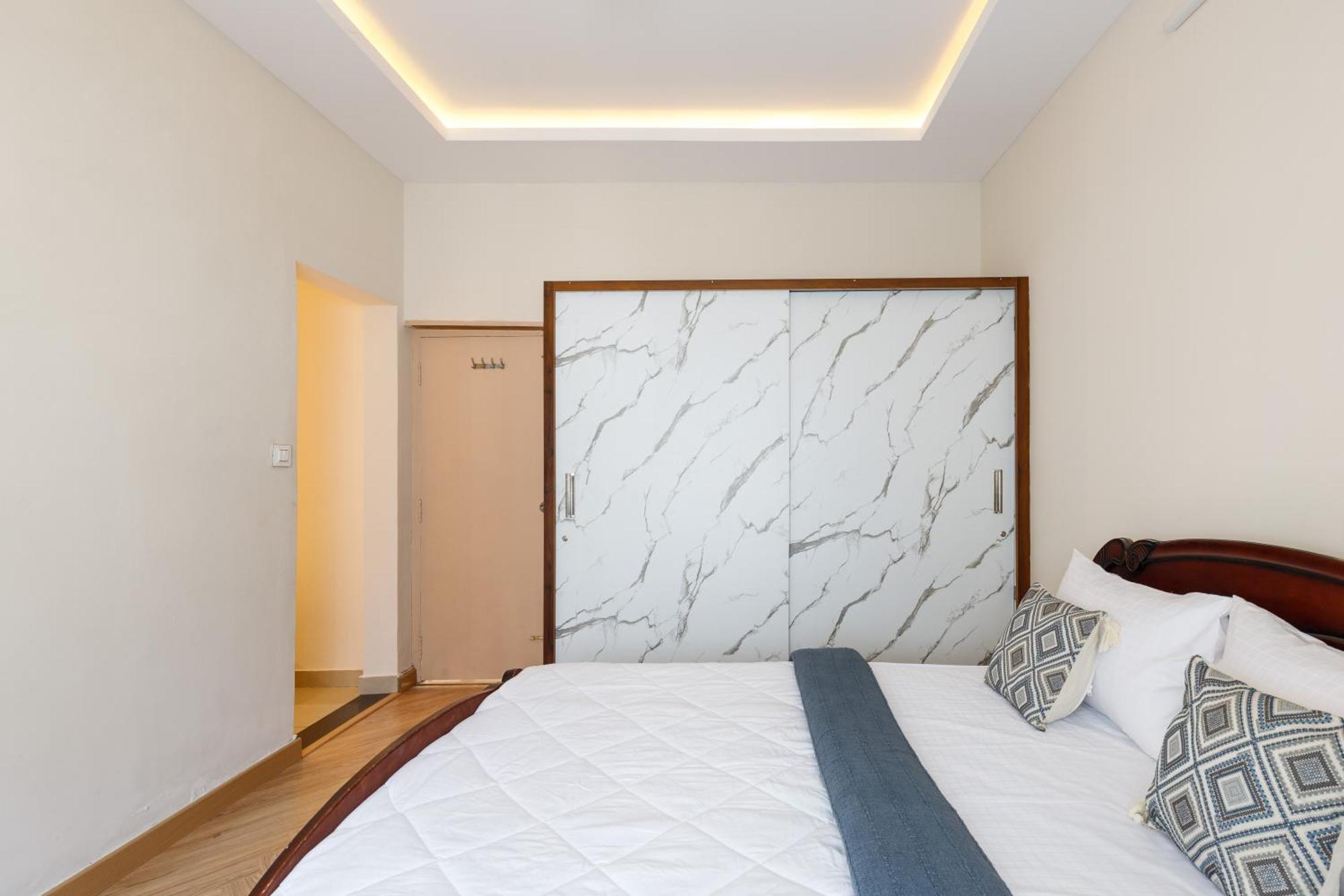 Apartment The Cosmopolitan By Red Olive3bhkaclavelle Rd
