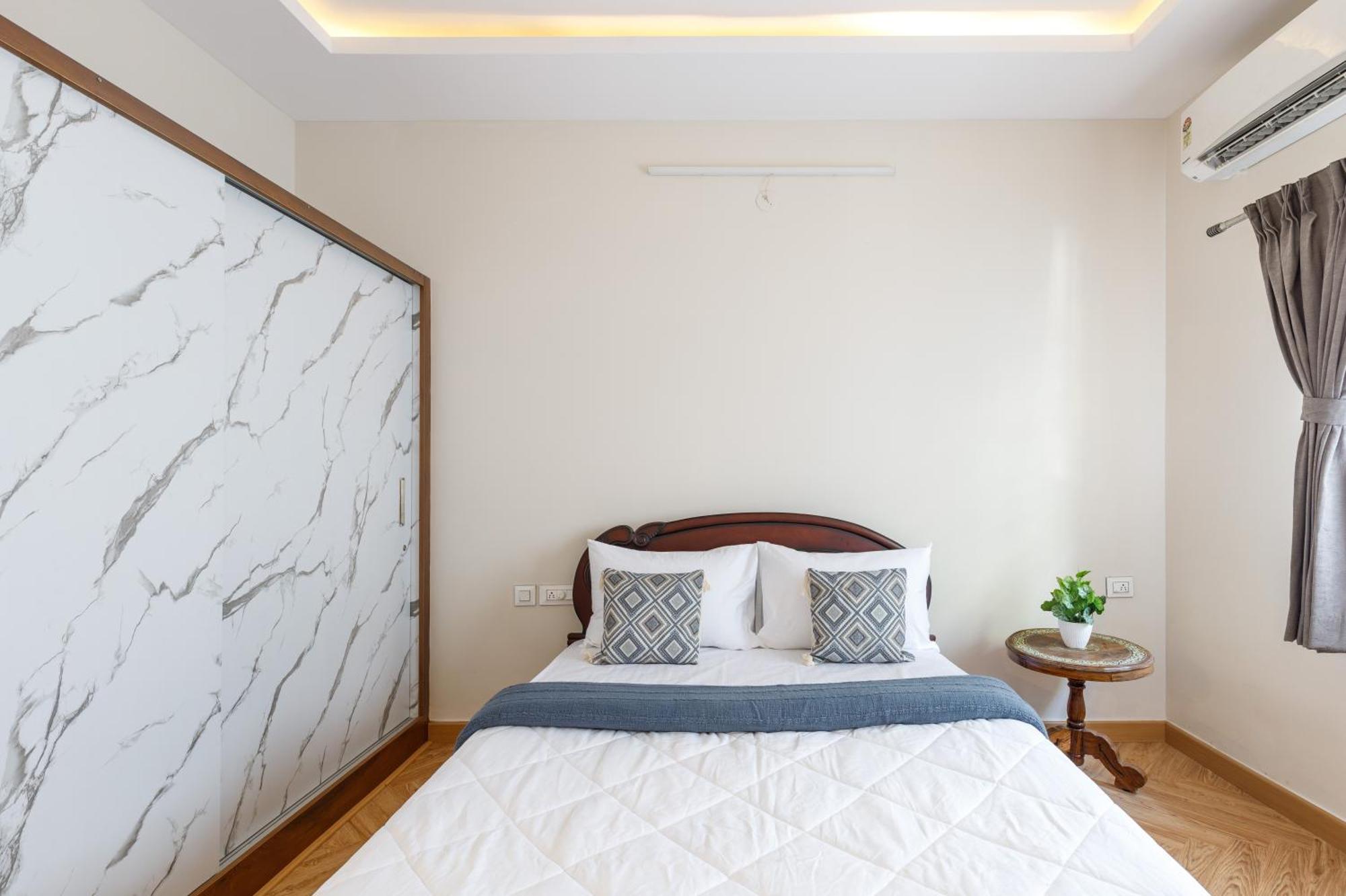 Apartment The Cosmopolitan By Red Olive3bhkaclavelle Rd