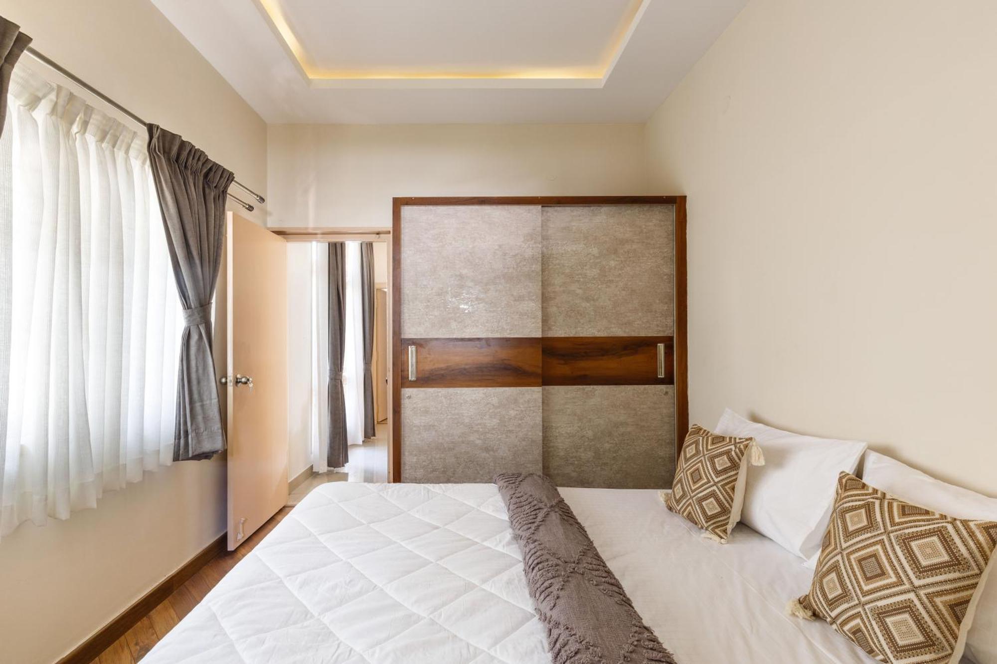 Apartment The Cosmopolitan By Red Olive3bhkaclavelle Rd Bangalore