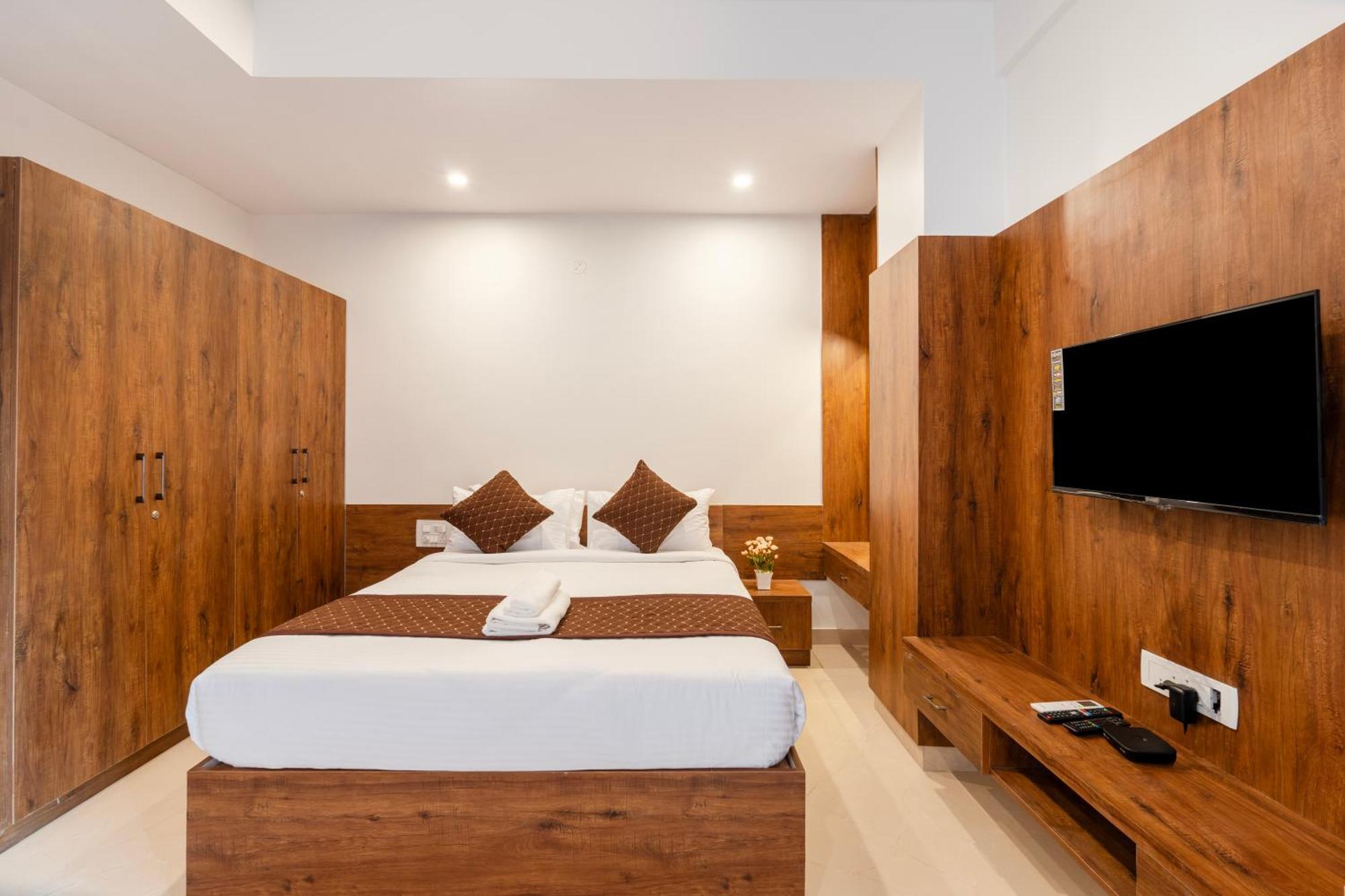 R D Peenya Hotel Bangalore