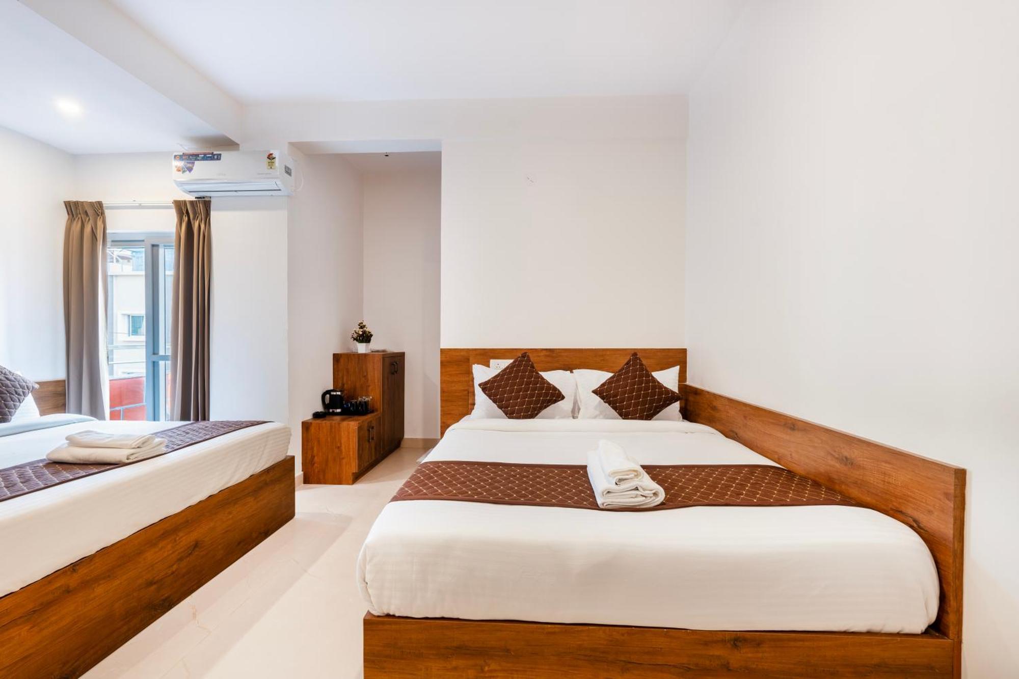 R D Peenya Hotel 3*