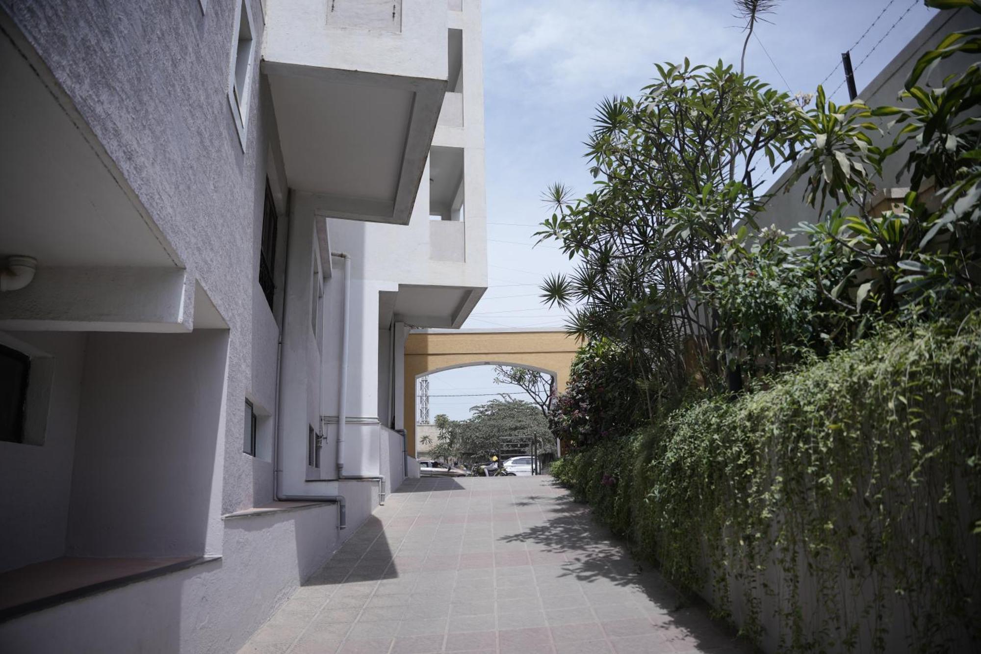 Aparthotel Nagarjuna 3*