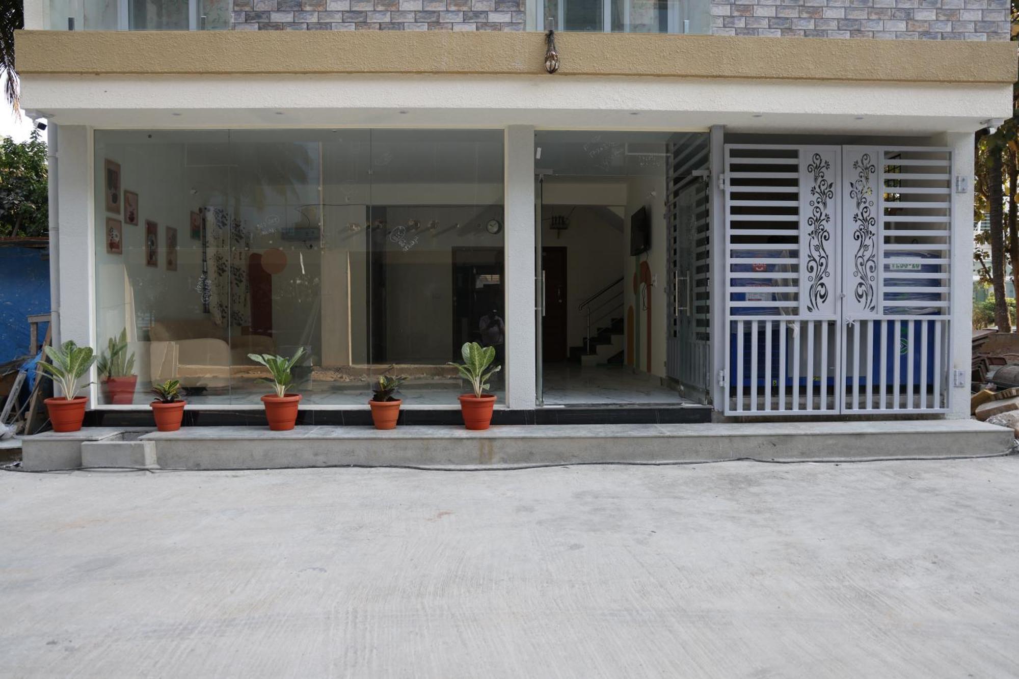Hotel Sakura & Bangalore