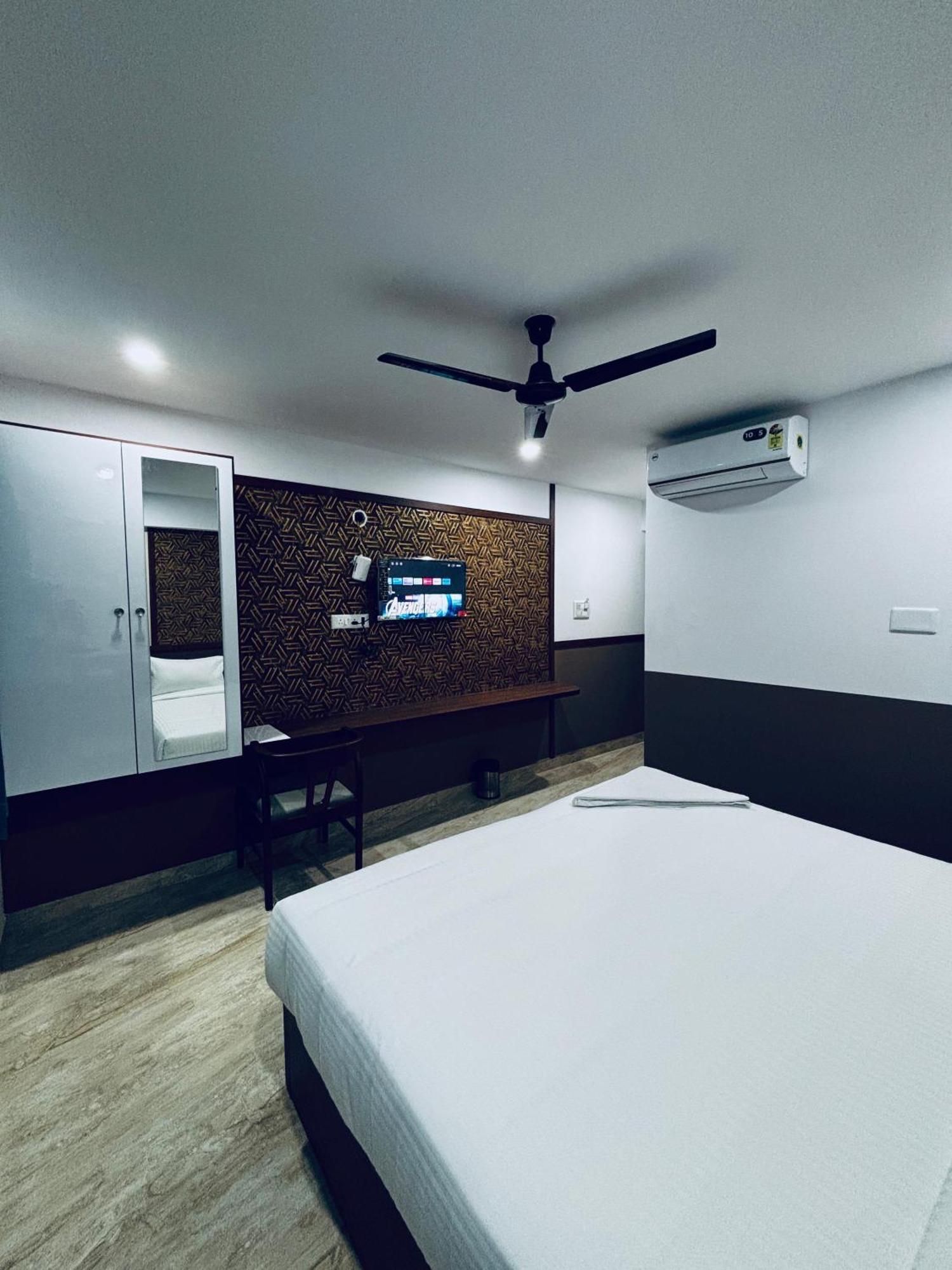 Treebo Emirates Indiranagar