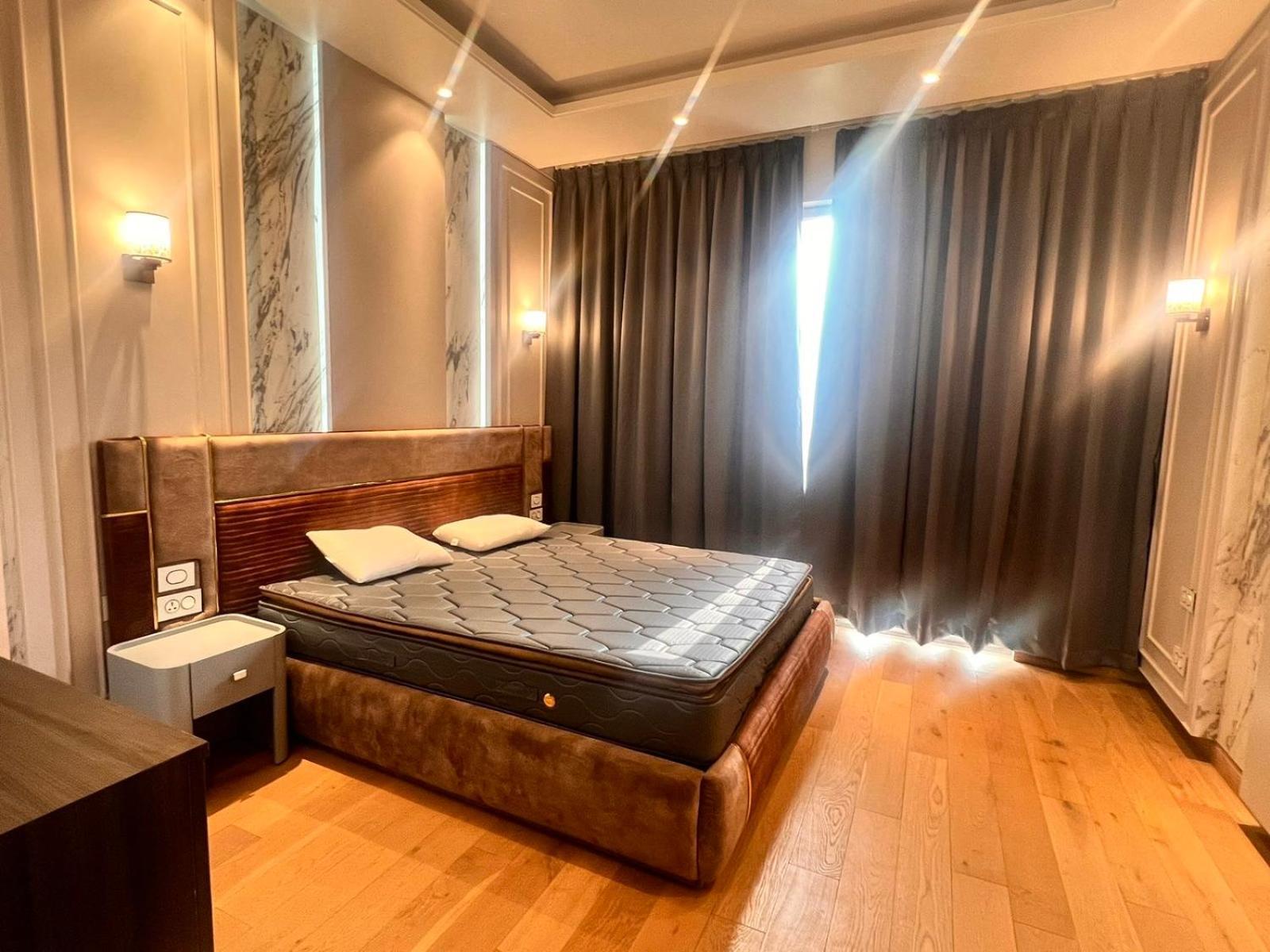 Leela Residence, Bhartiya