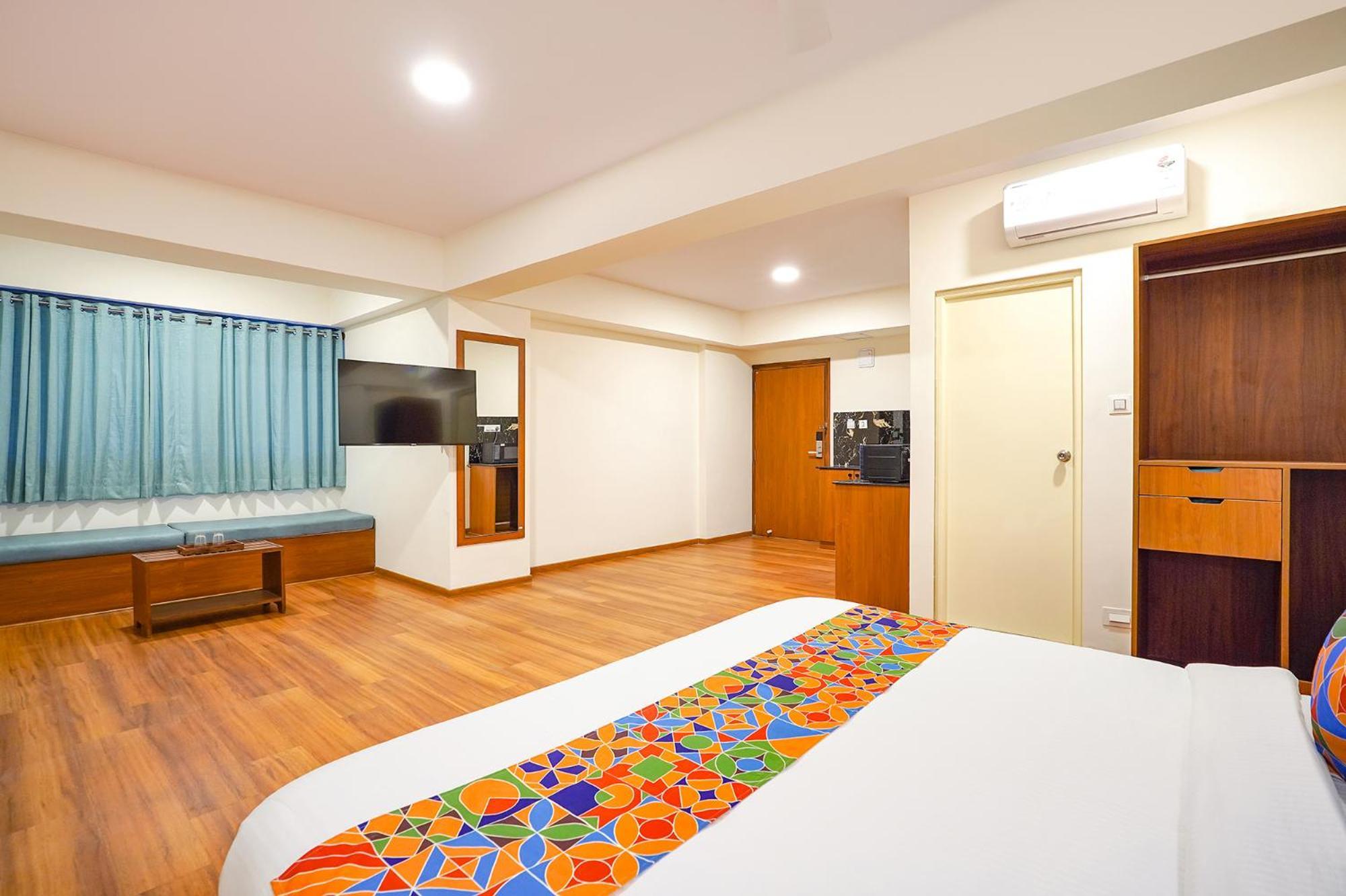 Hotel Oriva Joven's - Brigade Road Bangalore