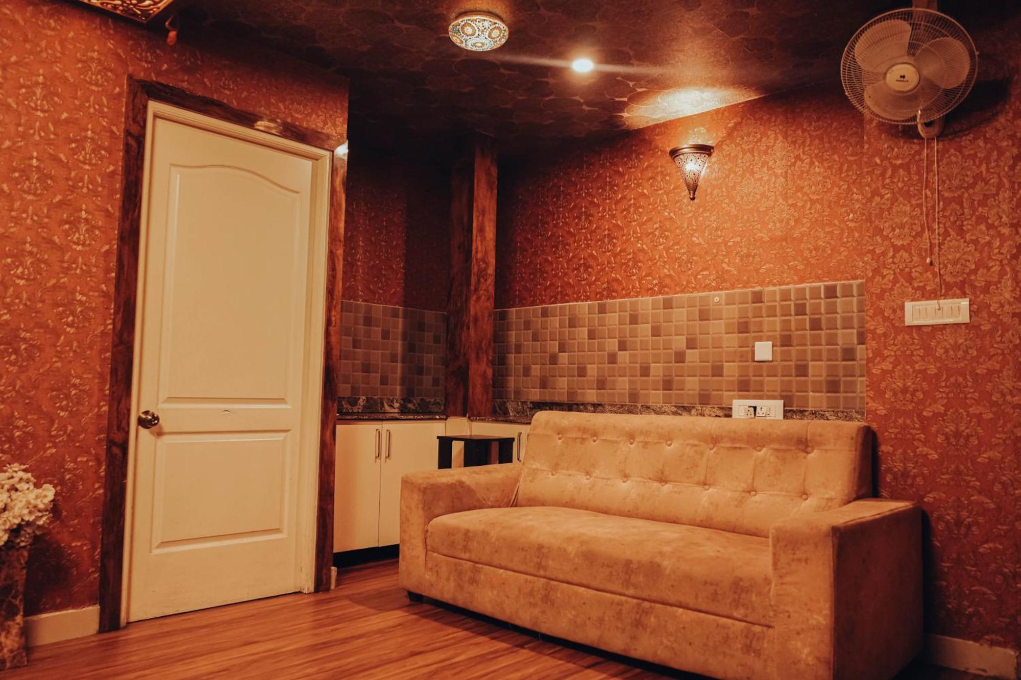 Pink Floyd Boutique Hotel