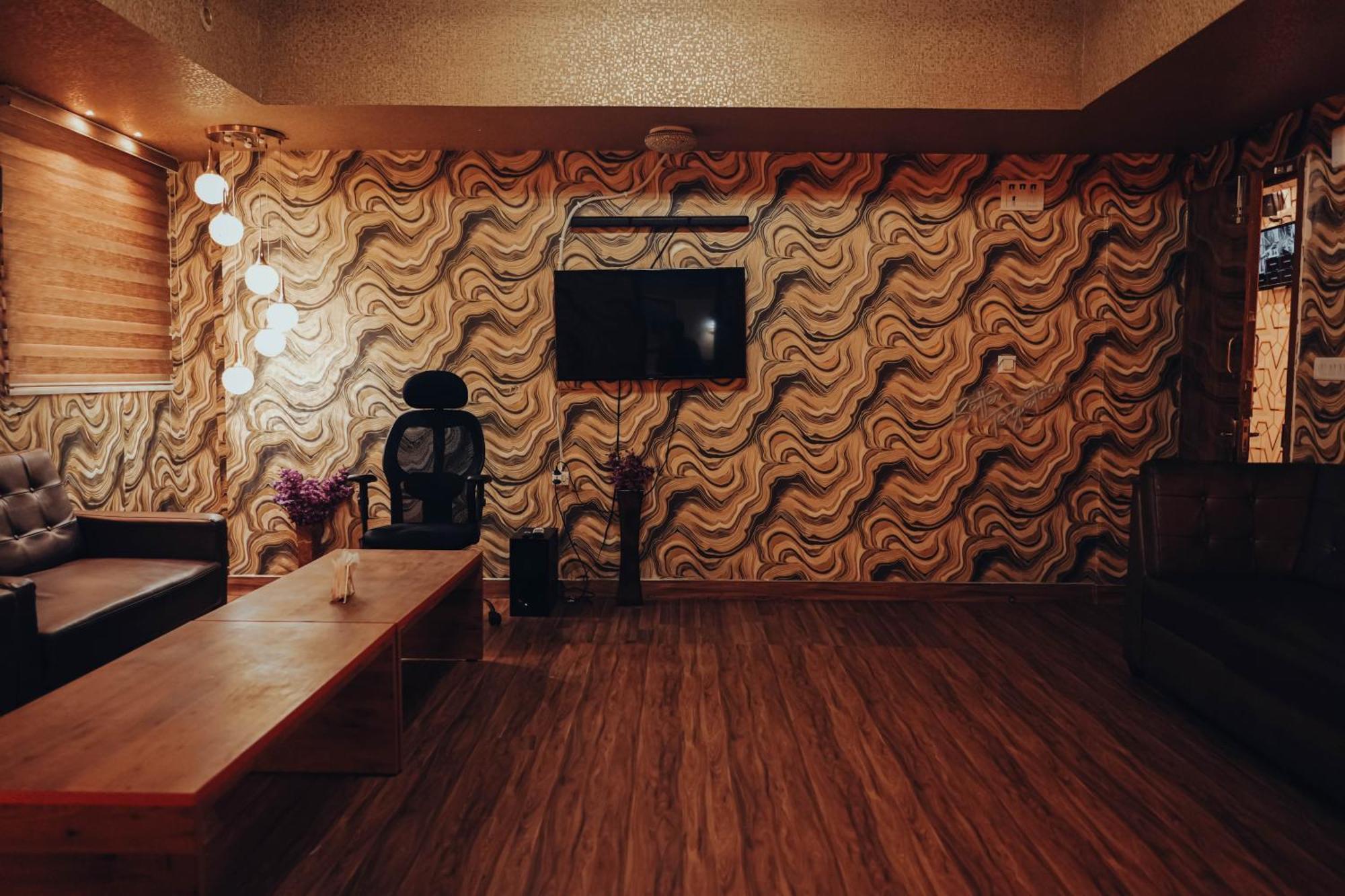 Pink Floyd Boutique 3* Bangalore