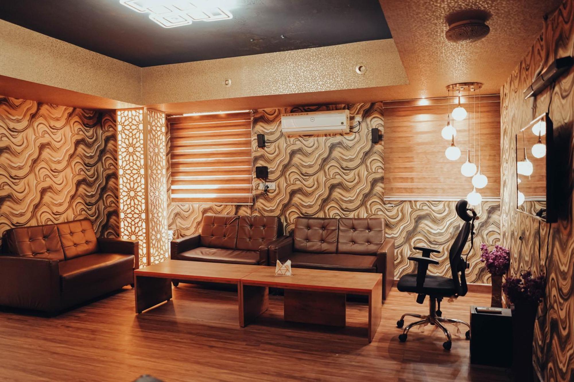 Pink Floyd Boutique Hotel Bangalore