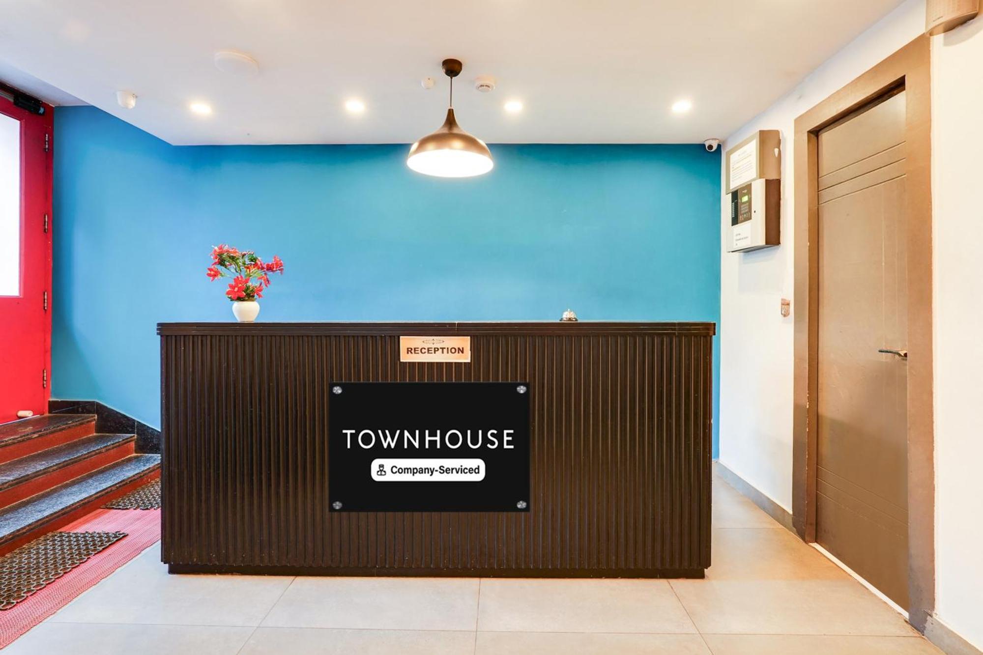 Super Townhouse Btm Layout Near Madiwala Formerly Q Hotel 4*
