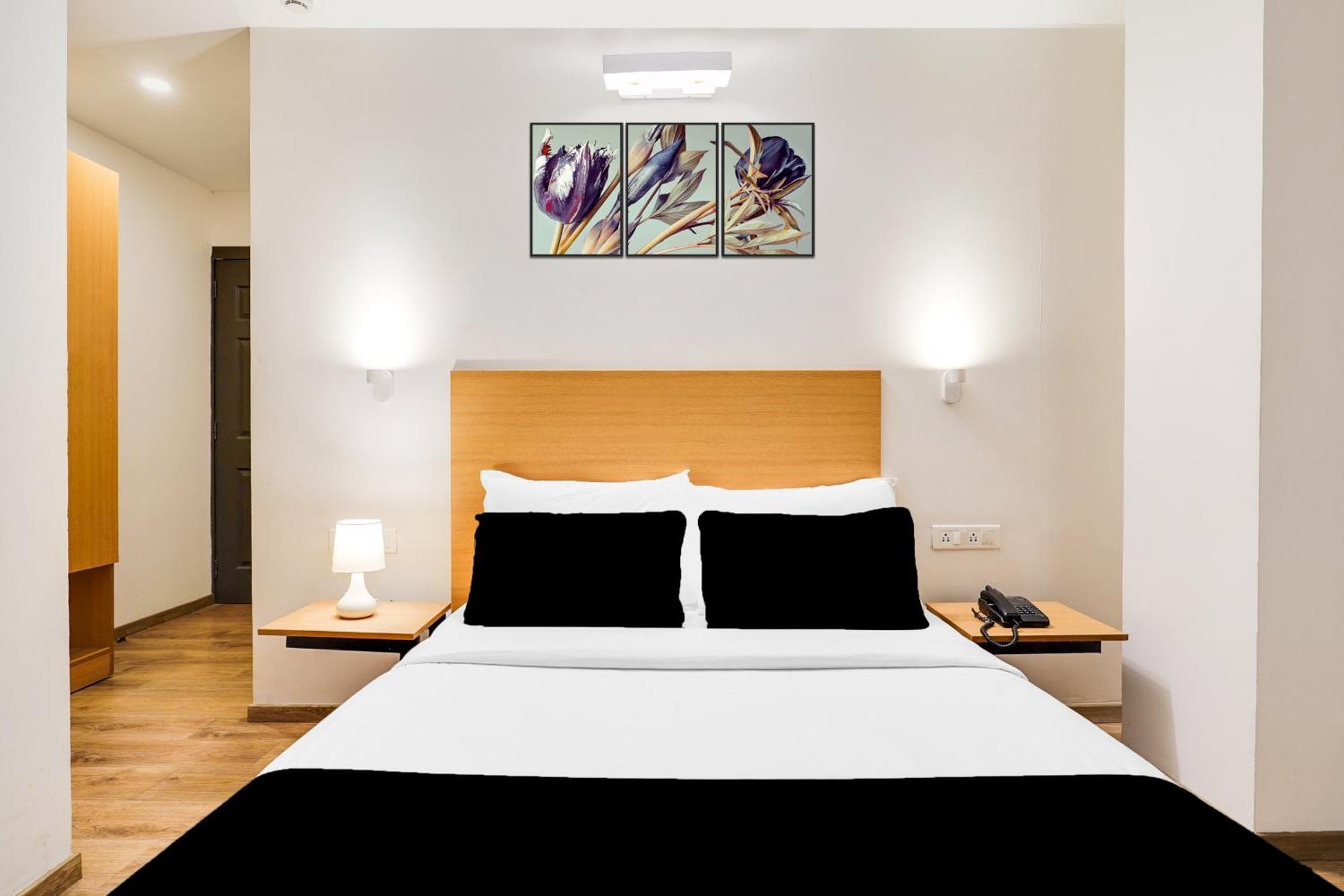 Super Townhouse Btm Layout Near Madiwala Formerly Q Hotel