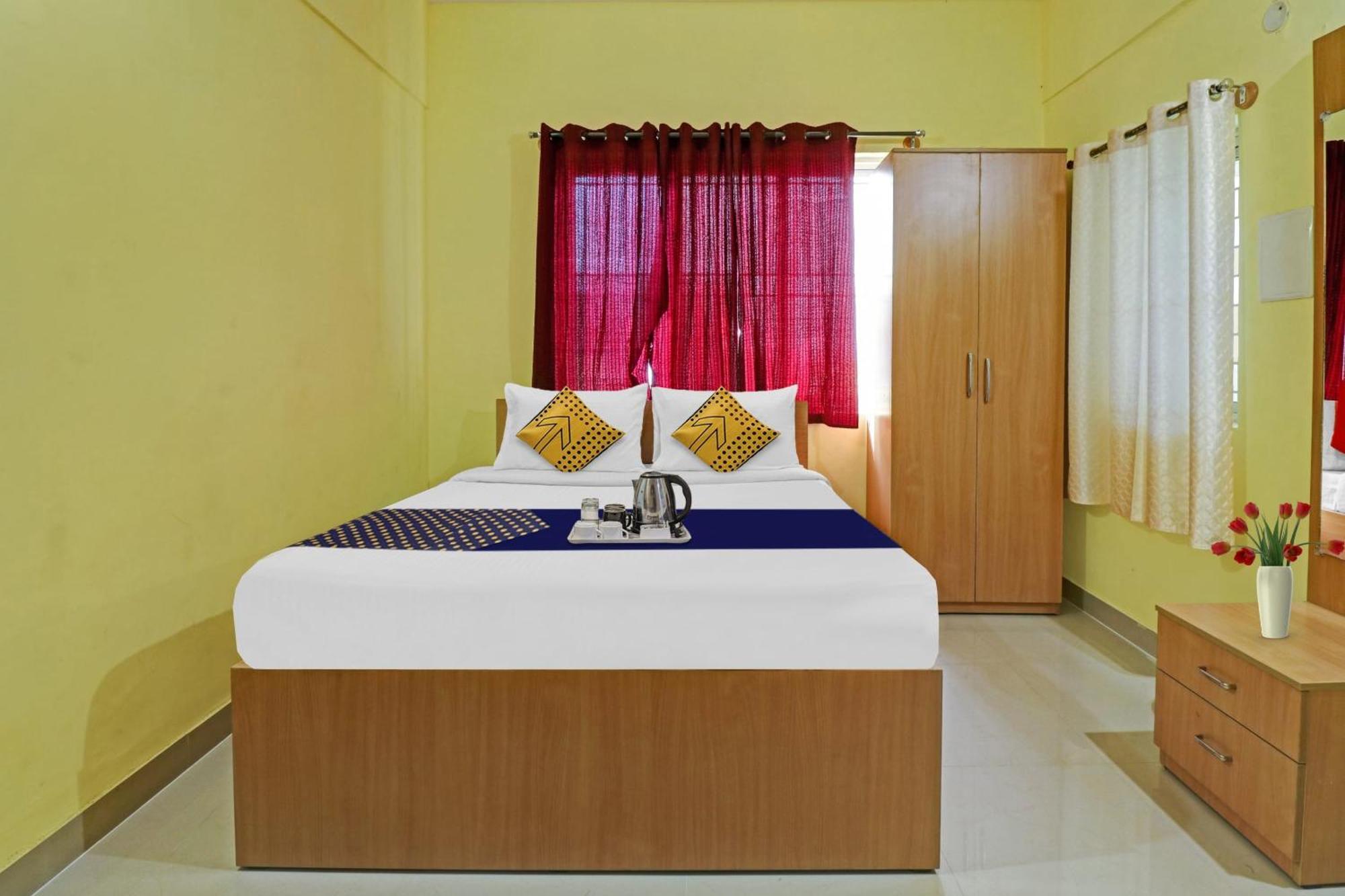 Spot On 70112 Sri Saptagiri Bording 3* Bangalore