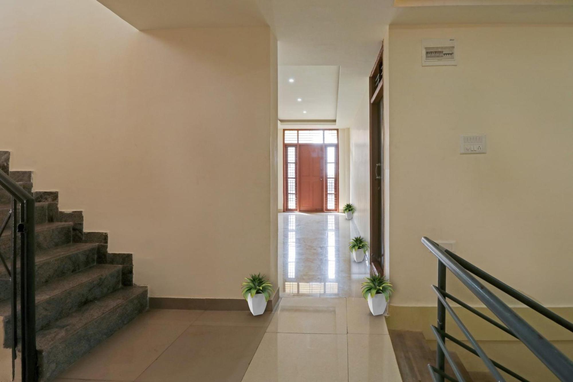 Spot On 70112 Sri Saptagiri Bording Hotel Bangalore