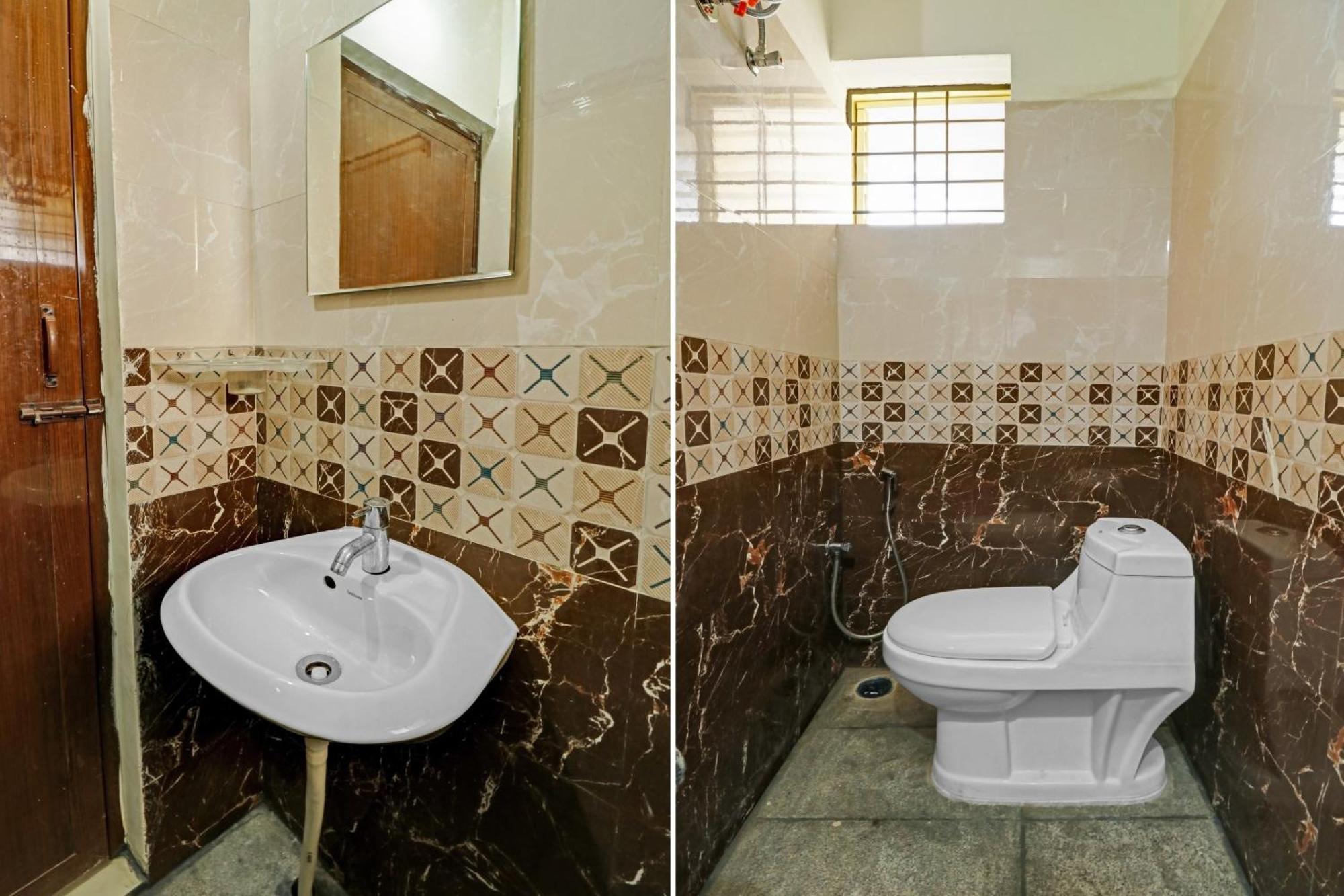 Hotel Spot On 70112 Sri Saptagiri Bording