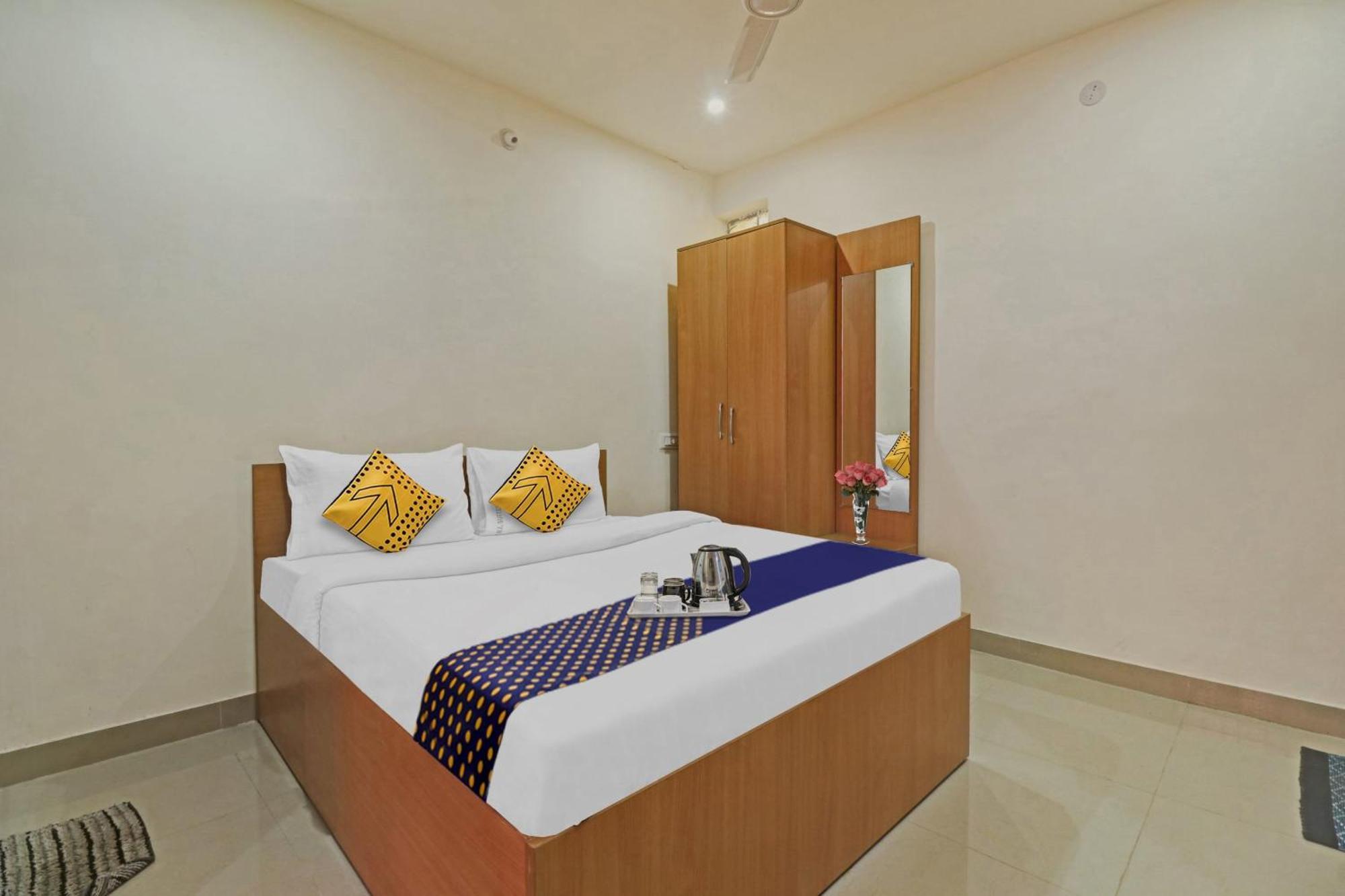 Spot On 70112 Sri Saptagiri Bording Bangalore