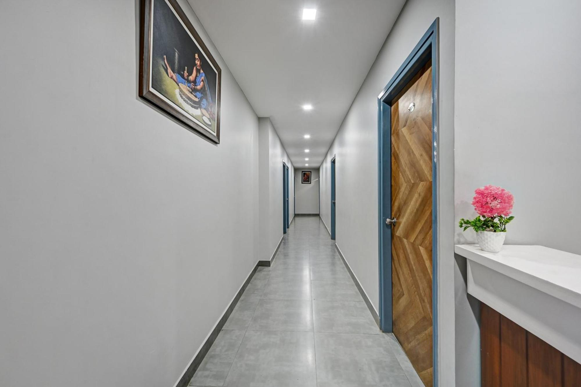 Hotel O Sgr Green Residency Hotel