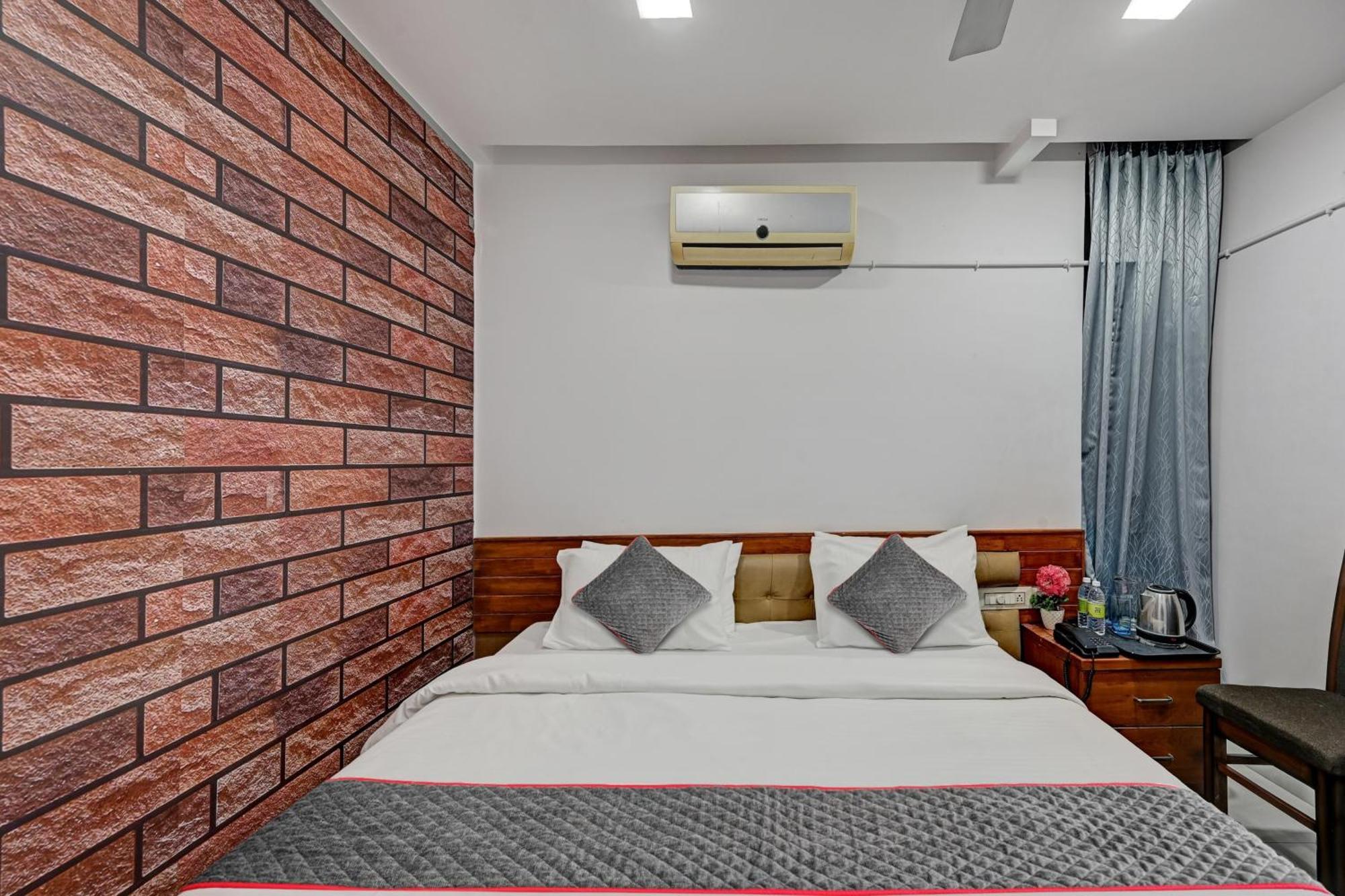 Hotel O Sgr Green Residency Hotel