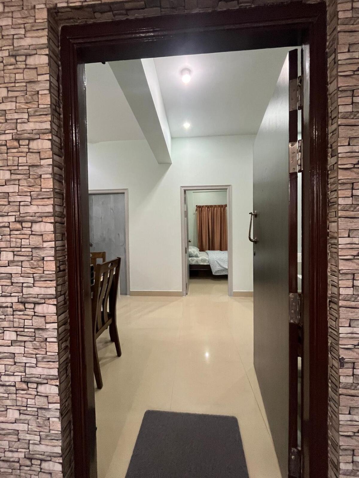 76 Covenant Apartment *