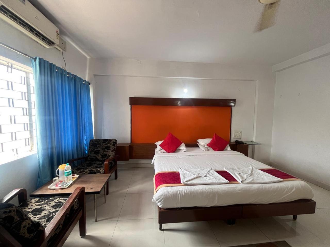 Sai Arcade Hotel *