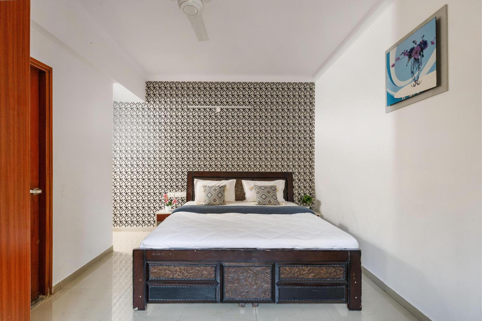 The Crimson Cove By Red Olive3bhkfraser Town * Bangalore