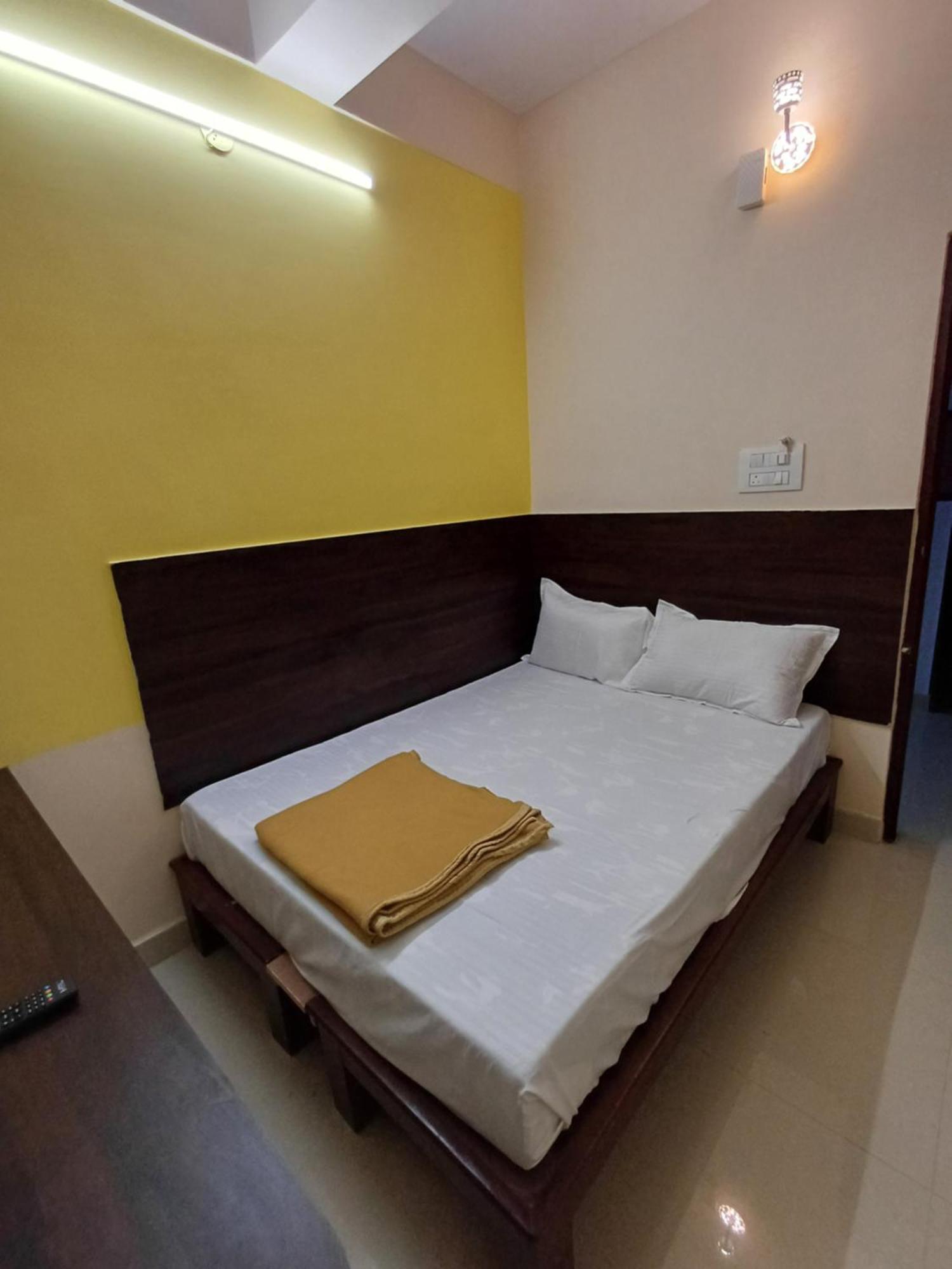 D3 Hotel *