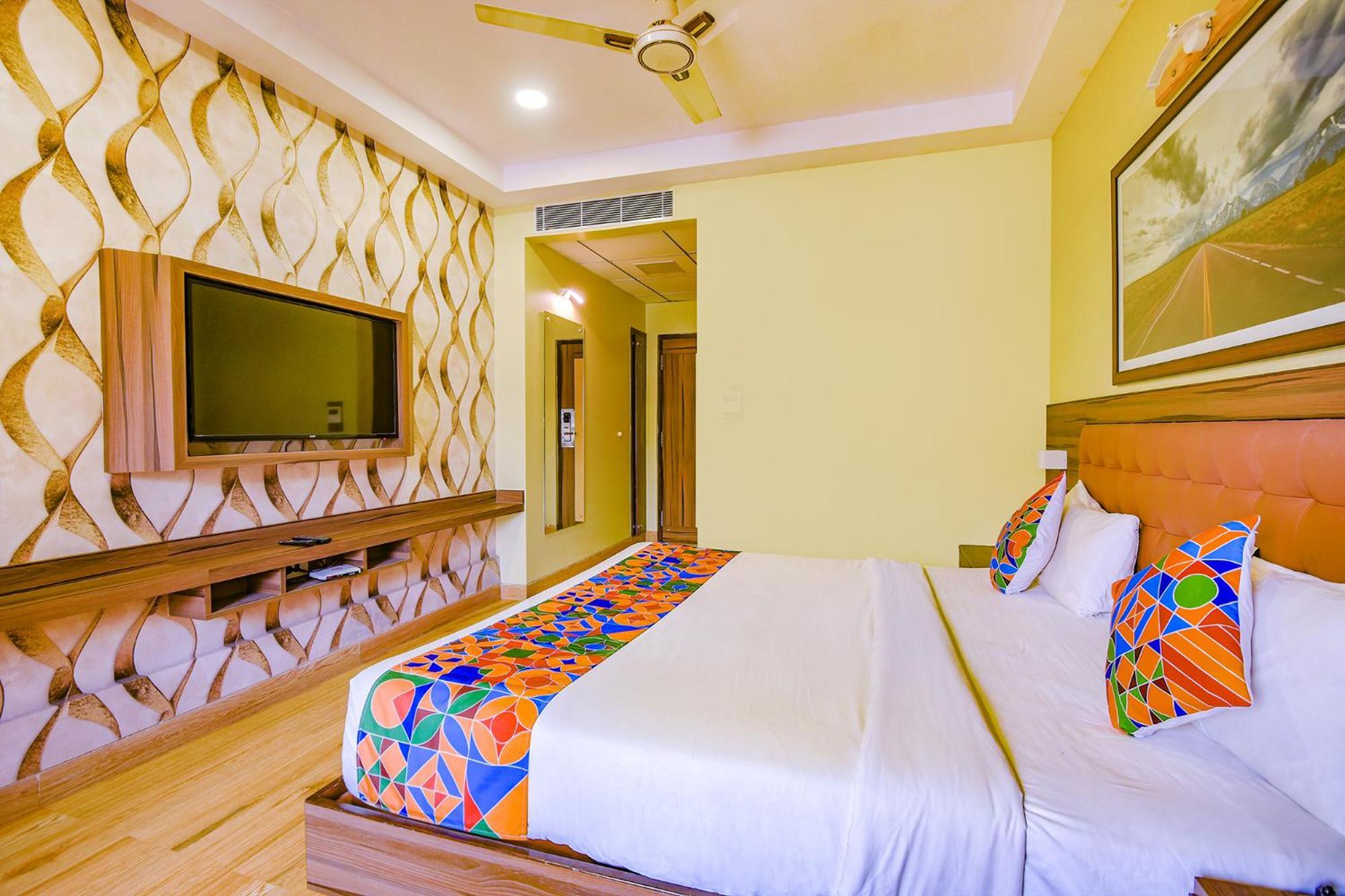Fabhotel Phoenix - Nr M Chinnaswamy Stadium Bangalore