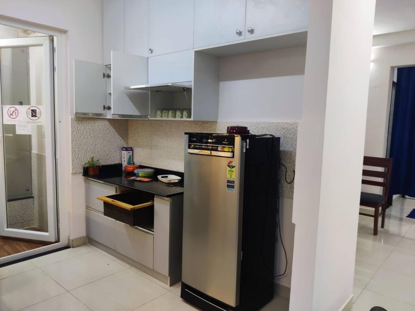 In Comfort At 22 Floor Spacious 3bhk In Kr Puram Your Away From Apartment *