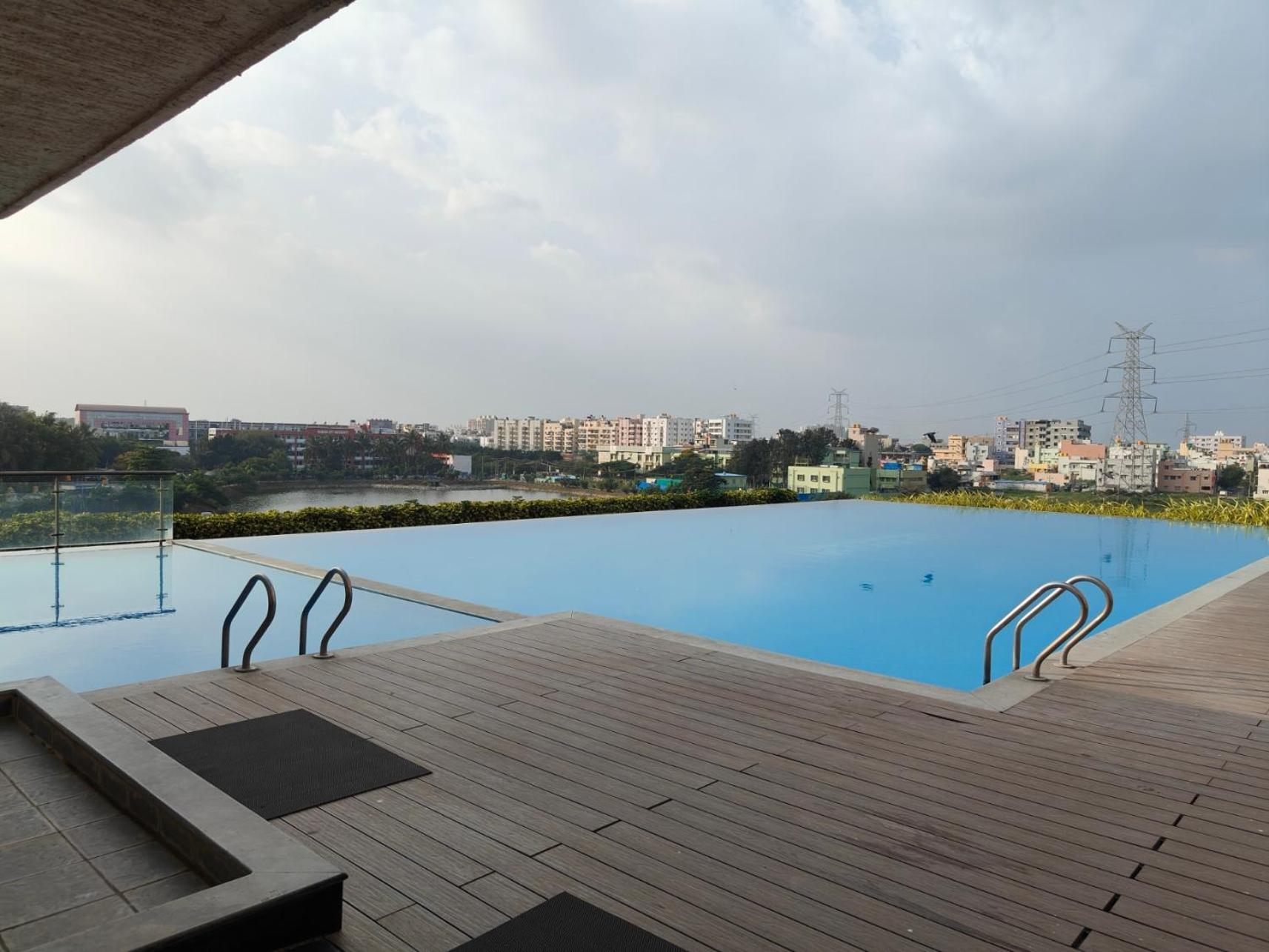 Astonishing 3bhk At 6-floor For Family Only *