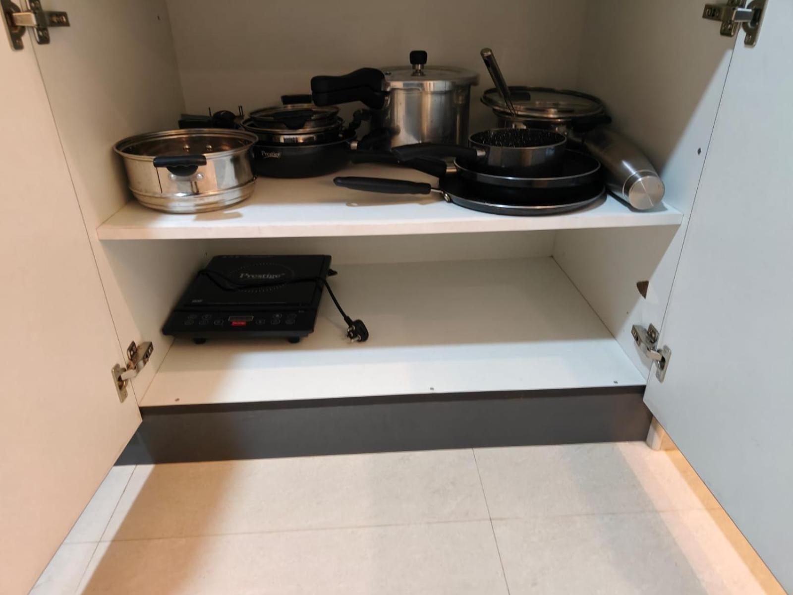 Astonishing 3bhk At 6-floor For Family Only *
