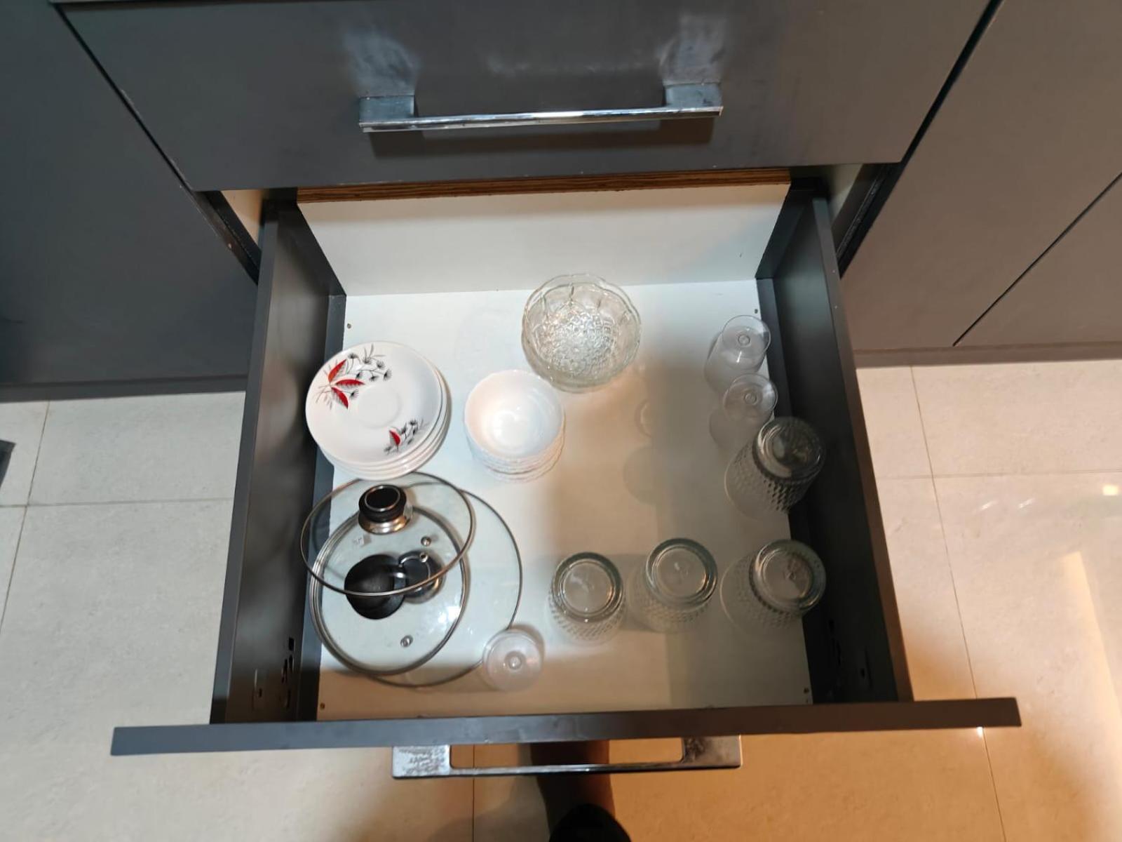 Astonishing 3bhk At 6-floor For Family Only Apartment *