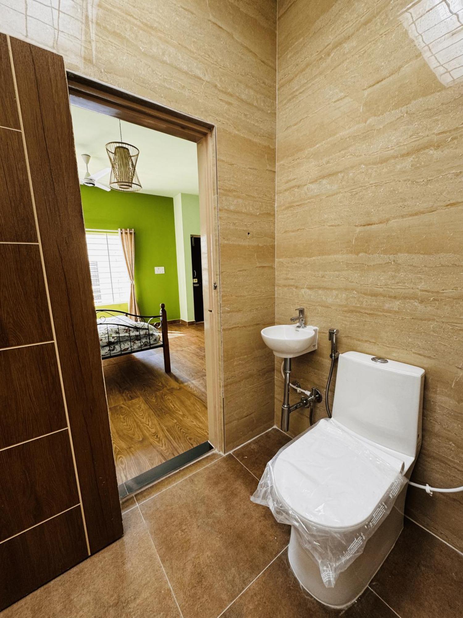 Vrajdham Homestay *