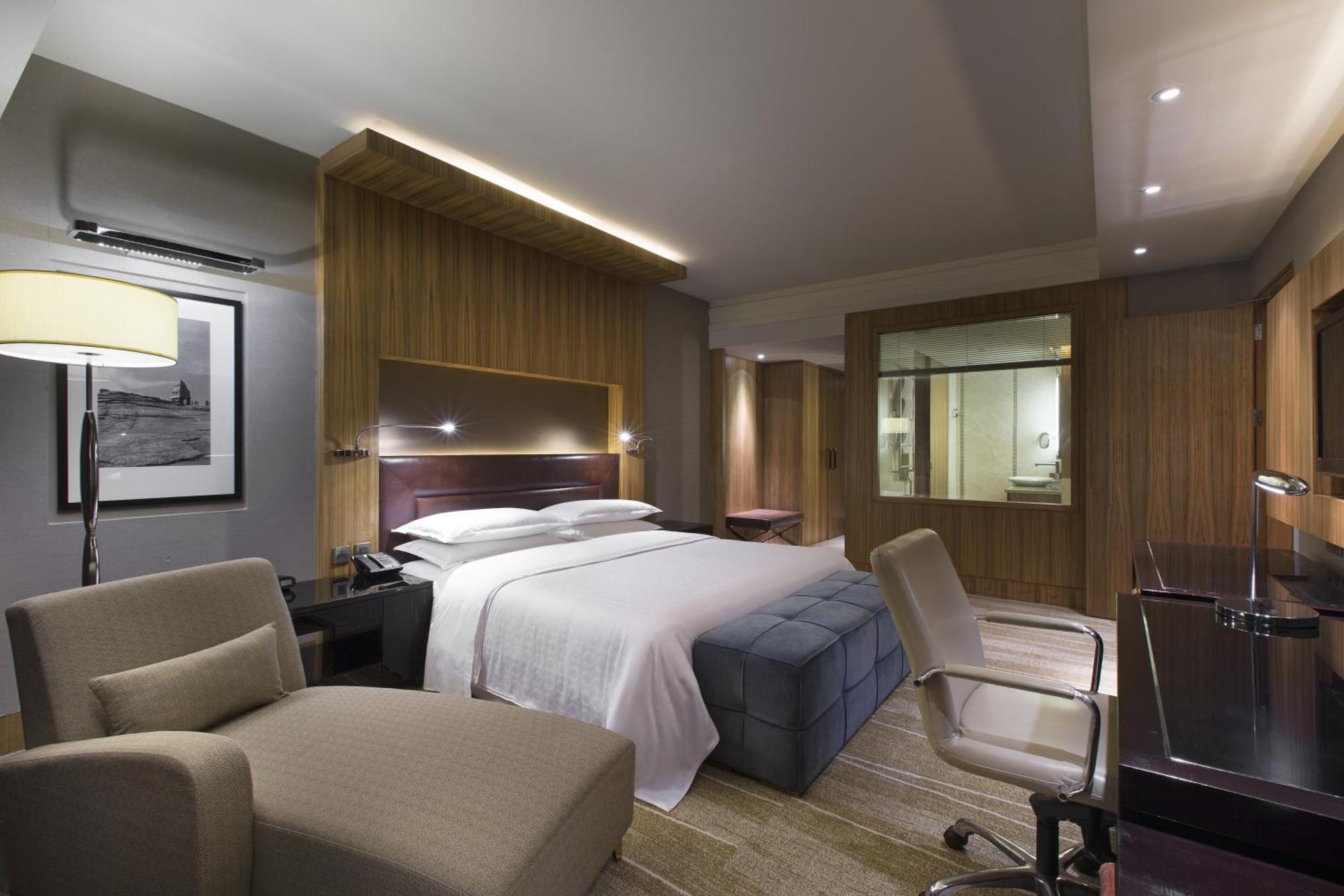 Sheraton Grand At Brigade Gateway Hotel Bangalore