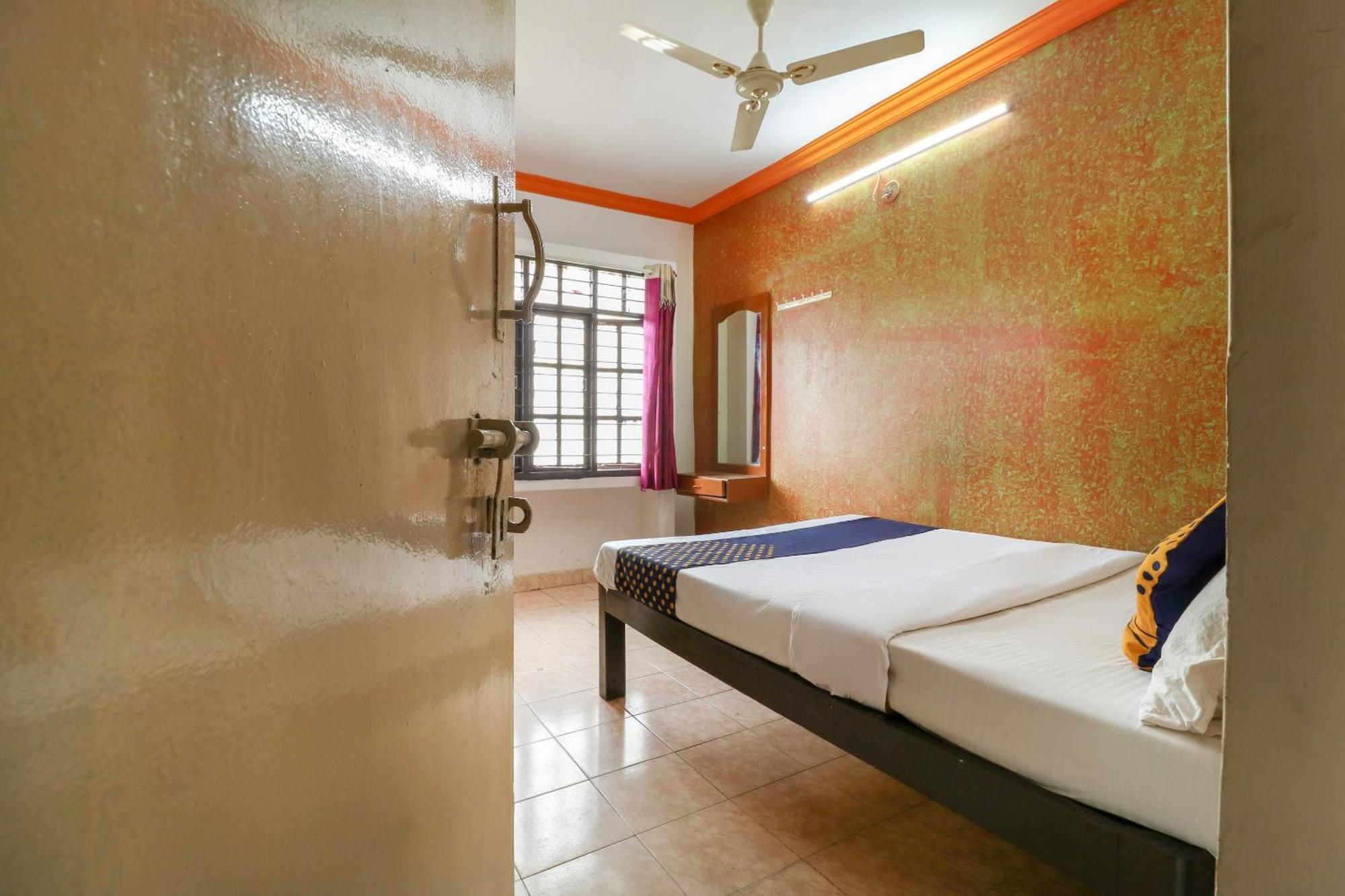 Spot On Balaji Residency Near Yeshwantupur Railway Station 2*