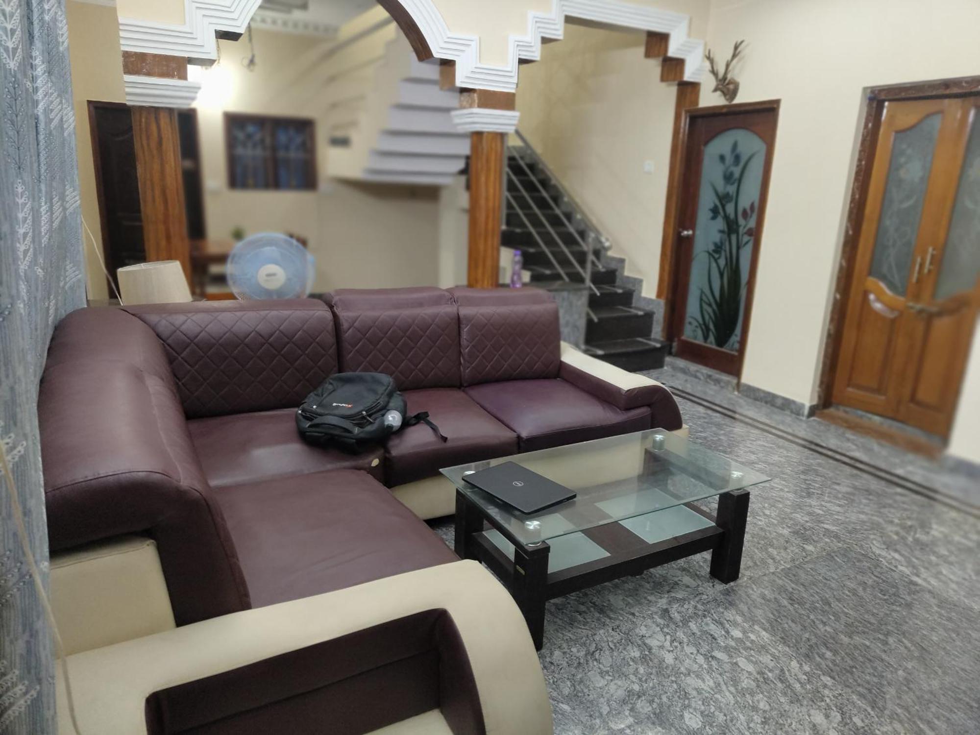 Zamindar Guest house Bangalore