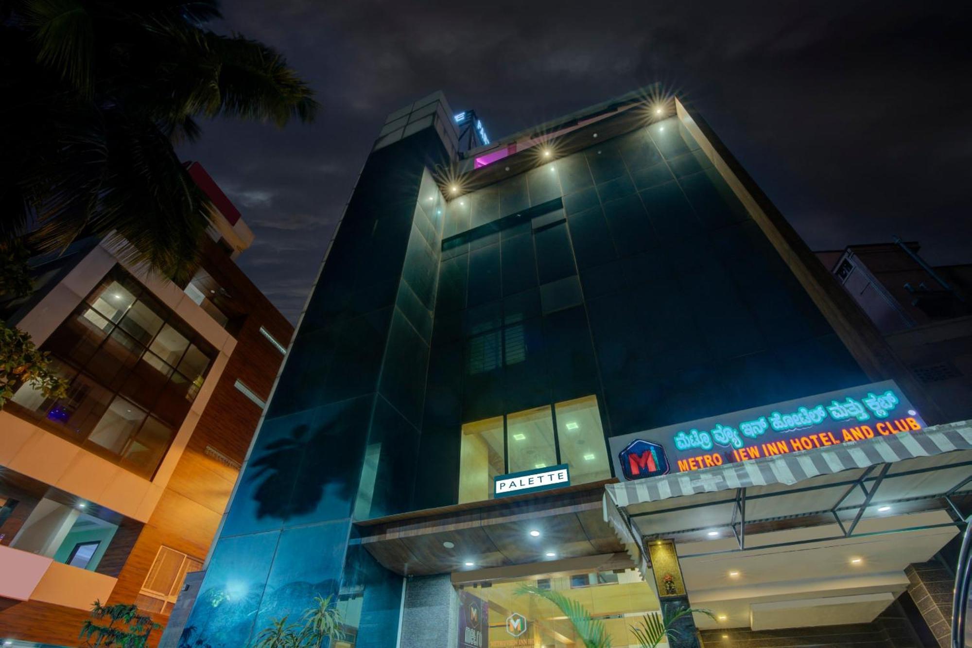 Super Townhouse Oak Jvh Hotel